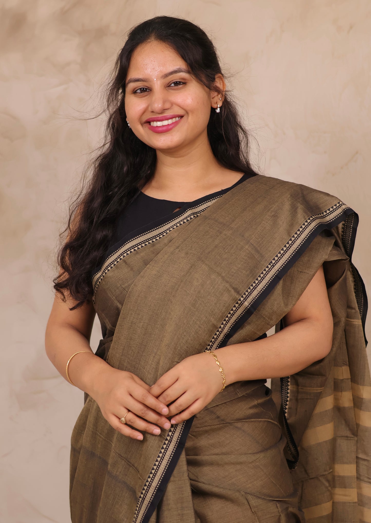 Grey Narayanpet Cotton Saree | Looms & Tassels