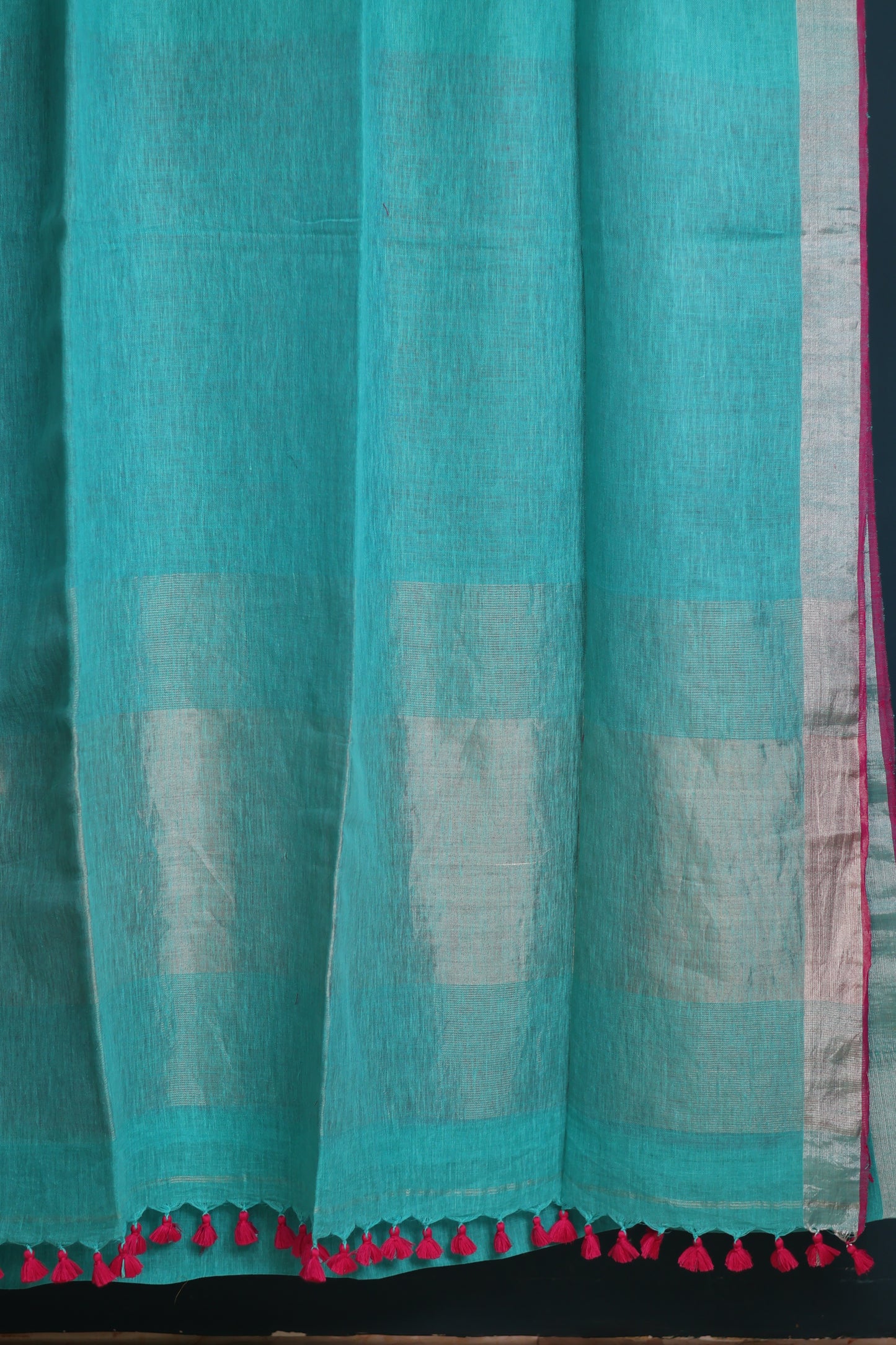 Pure Handwoven Linen Saree