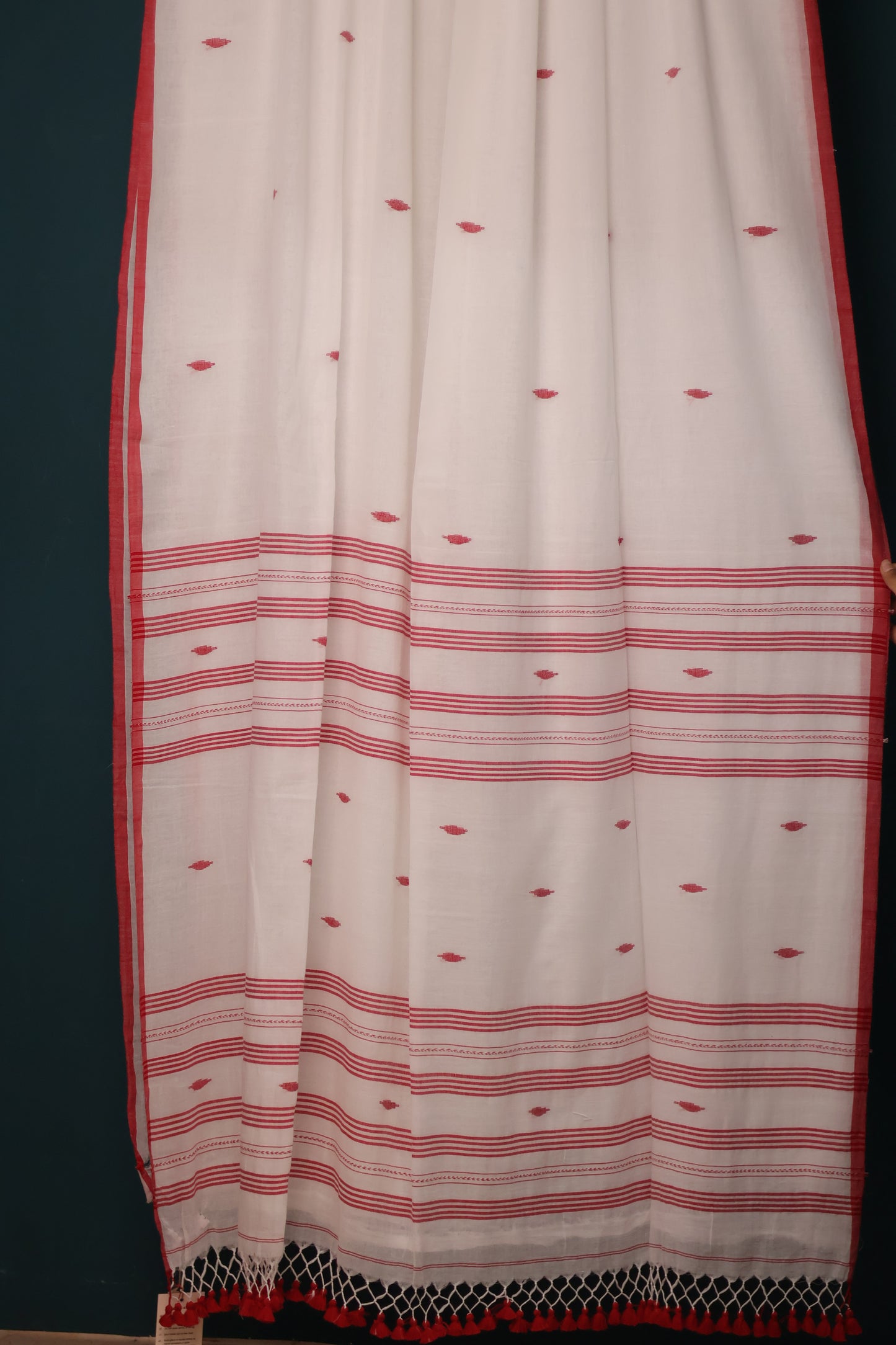 White Pure Handwoven Malai Cotton Saree with Butta Weaving