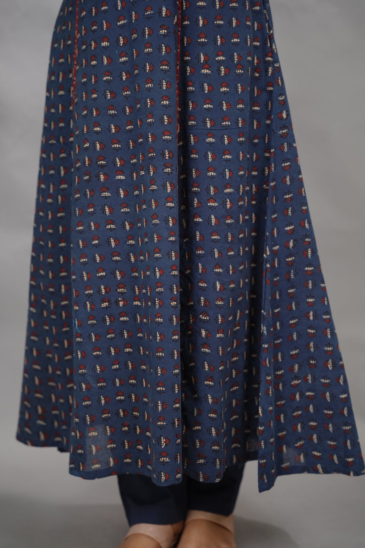 Indigo Plain Cotton Narrow Pant