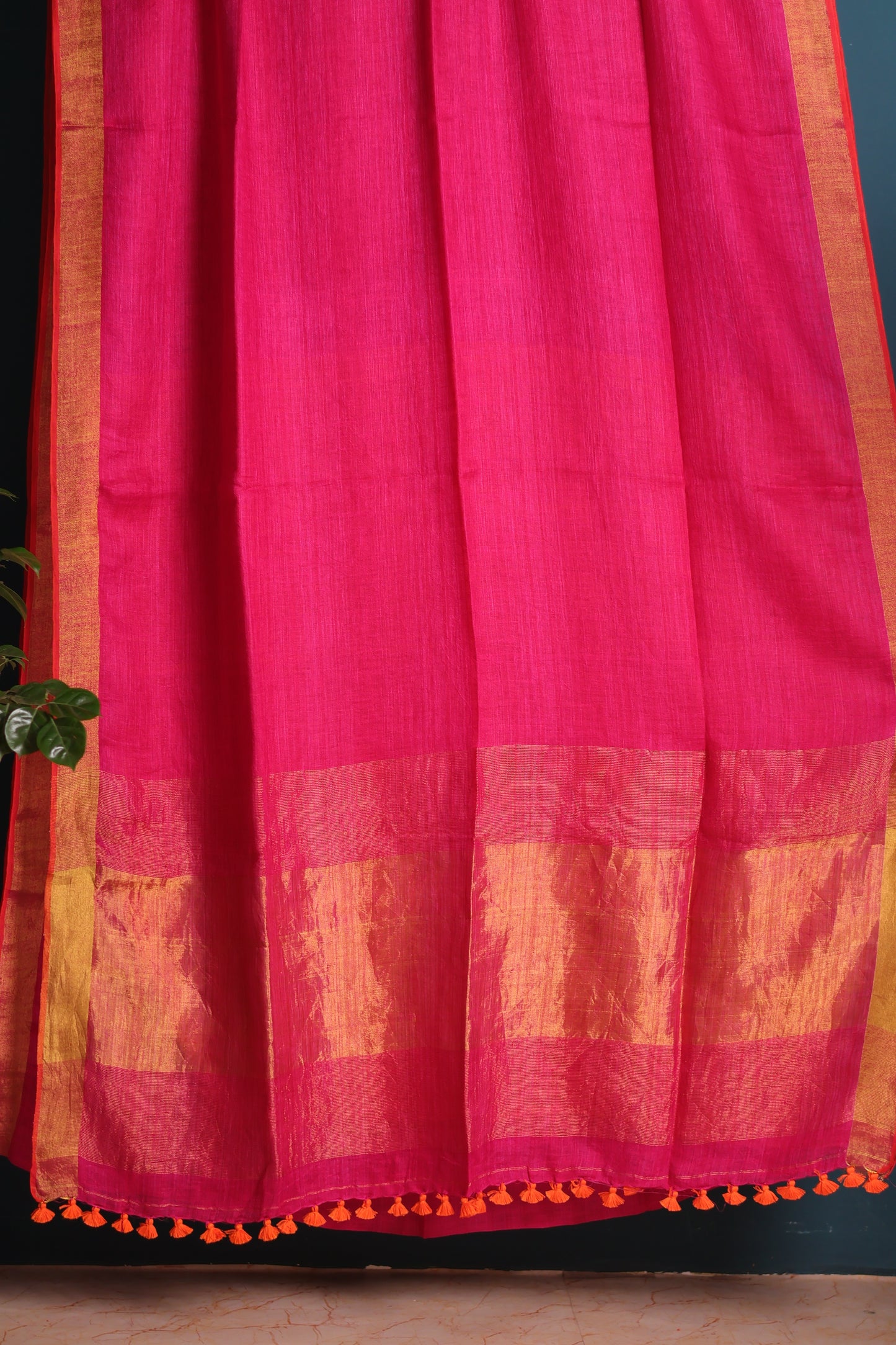 Pure Handwoven Linen Saree