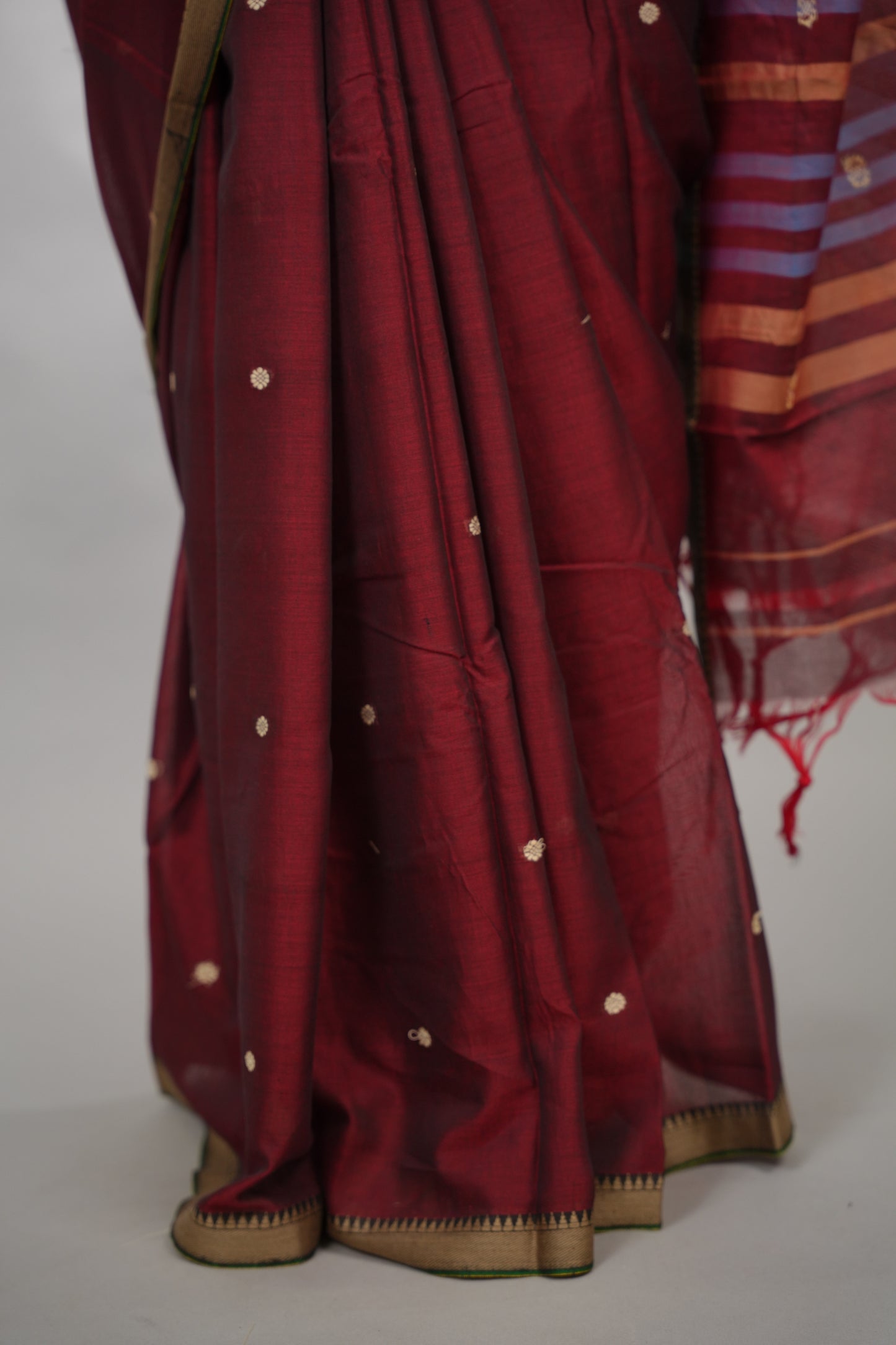 Maroon Narayanpet Cotton Saree With Butta Weaving | Looms & Tassels