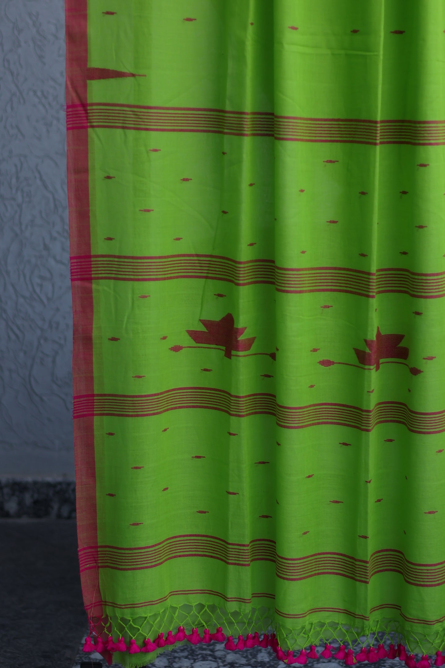 Green Pure Handwoven Malai Cotton Saree with Butta Weaving border