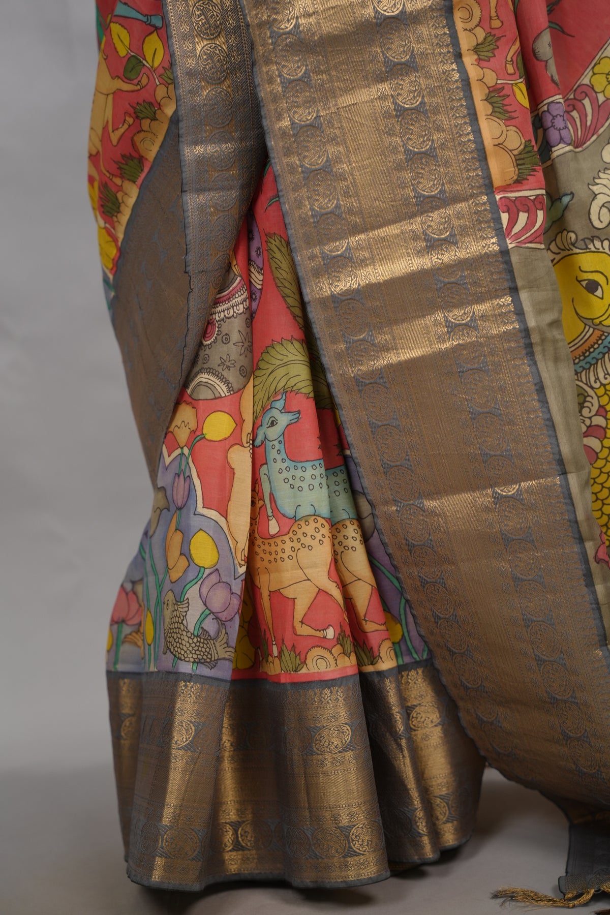 Peach Hand Drawn Pen Kalamkari Bangalore Silk Kanchi Border Saree | Looms & Tassels