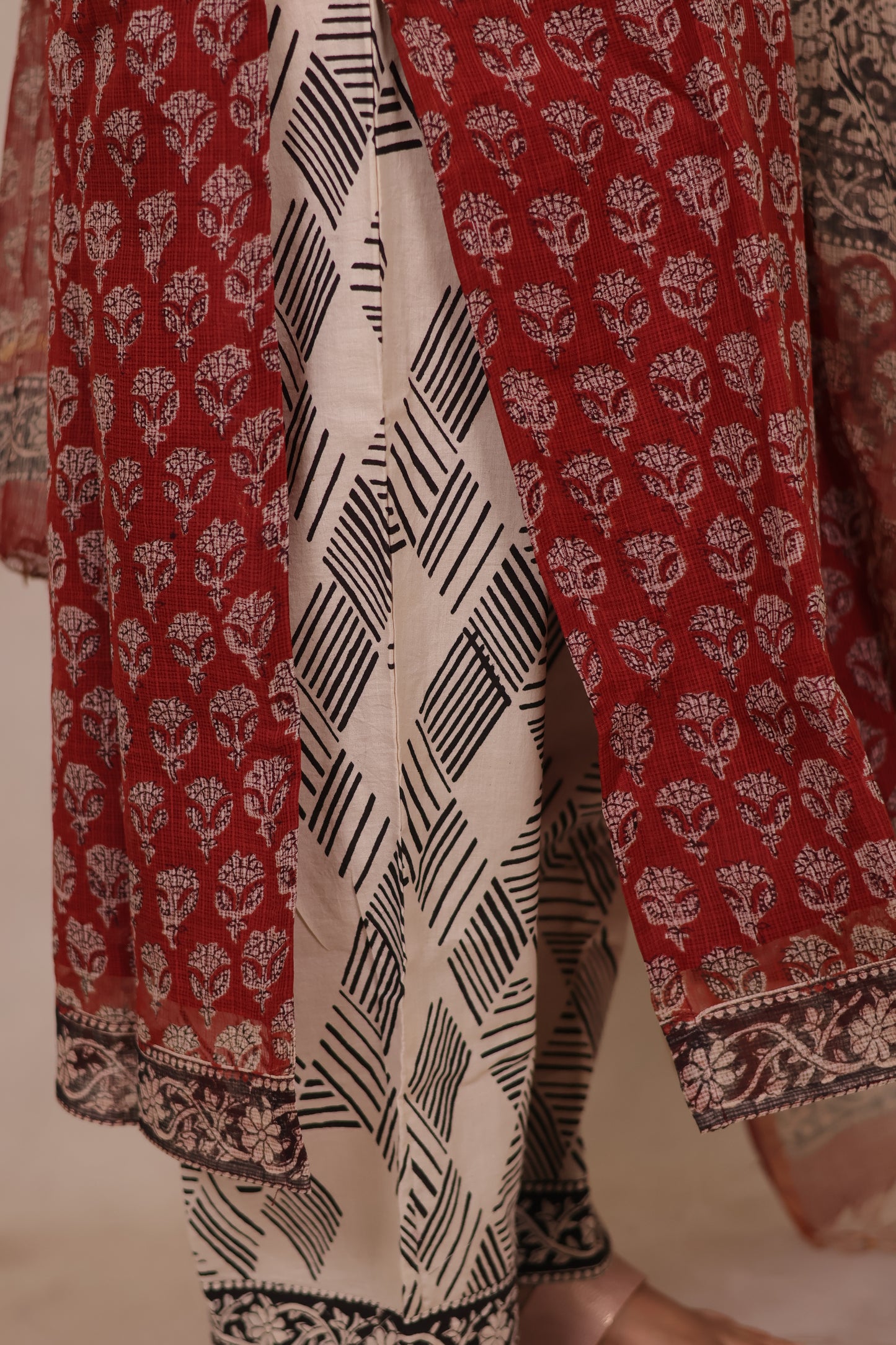 Maroon Handblock printed kota 3 piece suit (stitched)