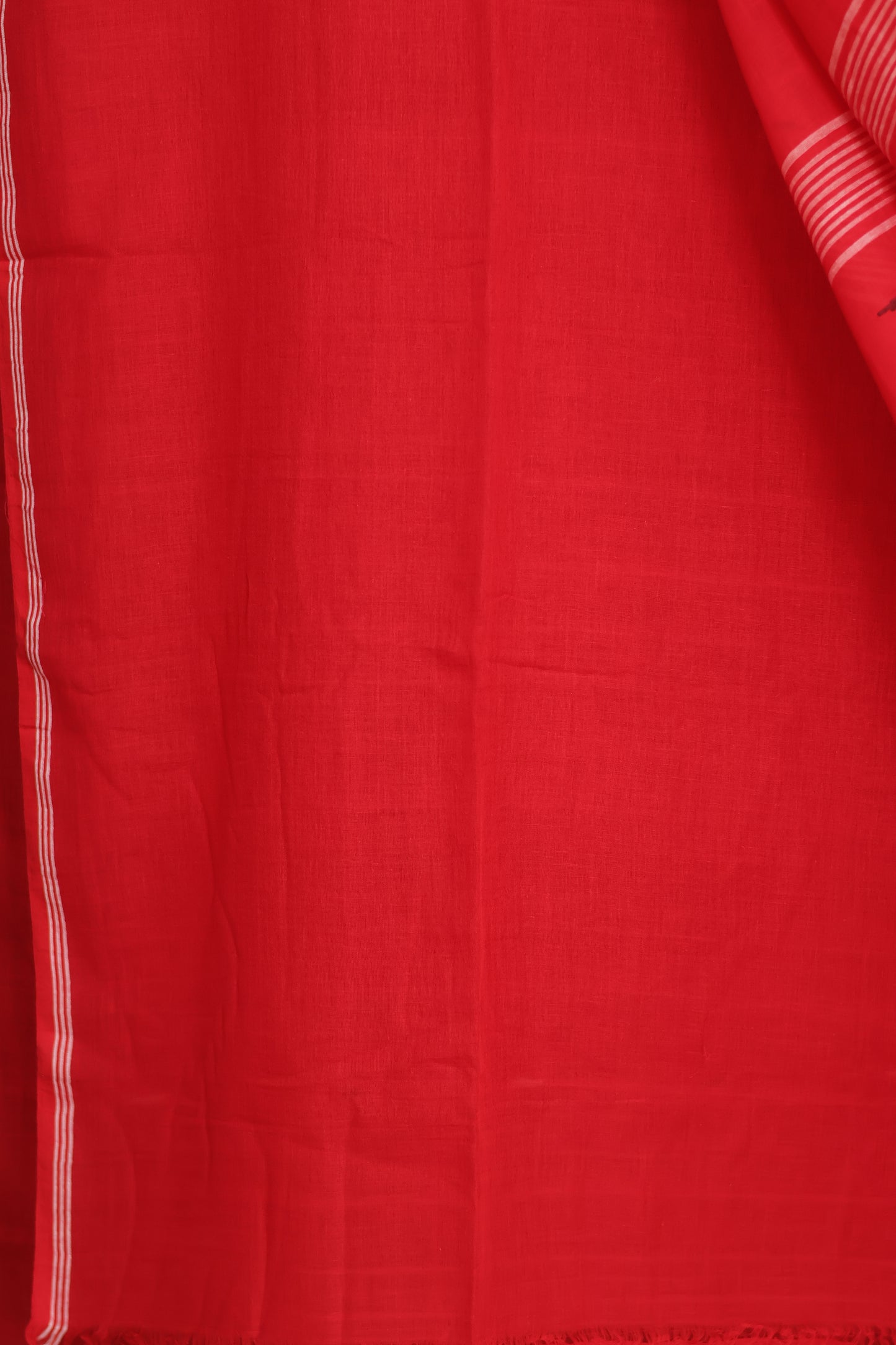 Red Pure Handwoven Malai Cotton Saree with Butta Weaving