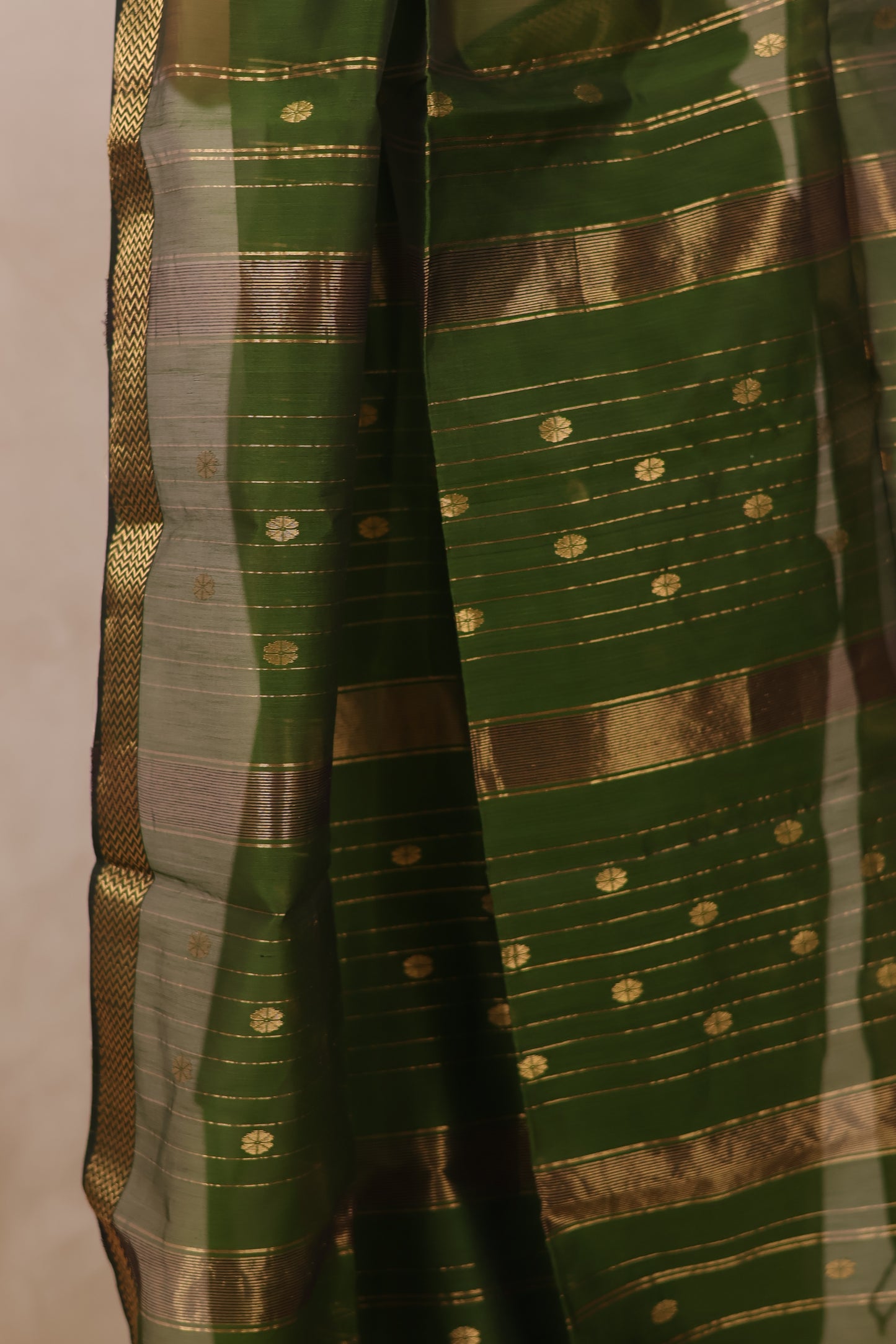 Green Handloom Maheswari Silk Cotton Sarees | Looms & Tassels