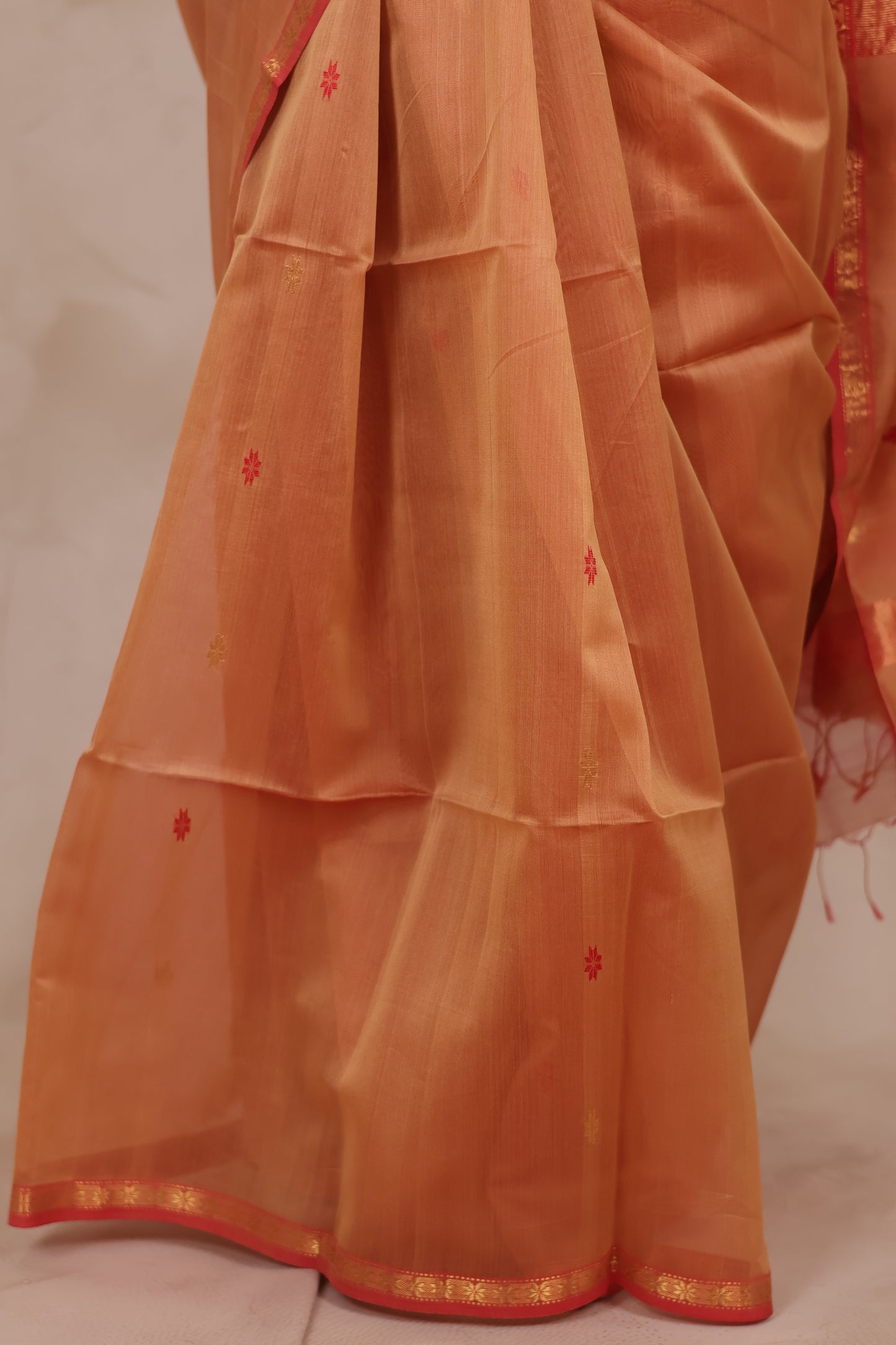 Peach Handloom Maheswari Silk Cotton Sarees | Looms & Tassels