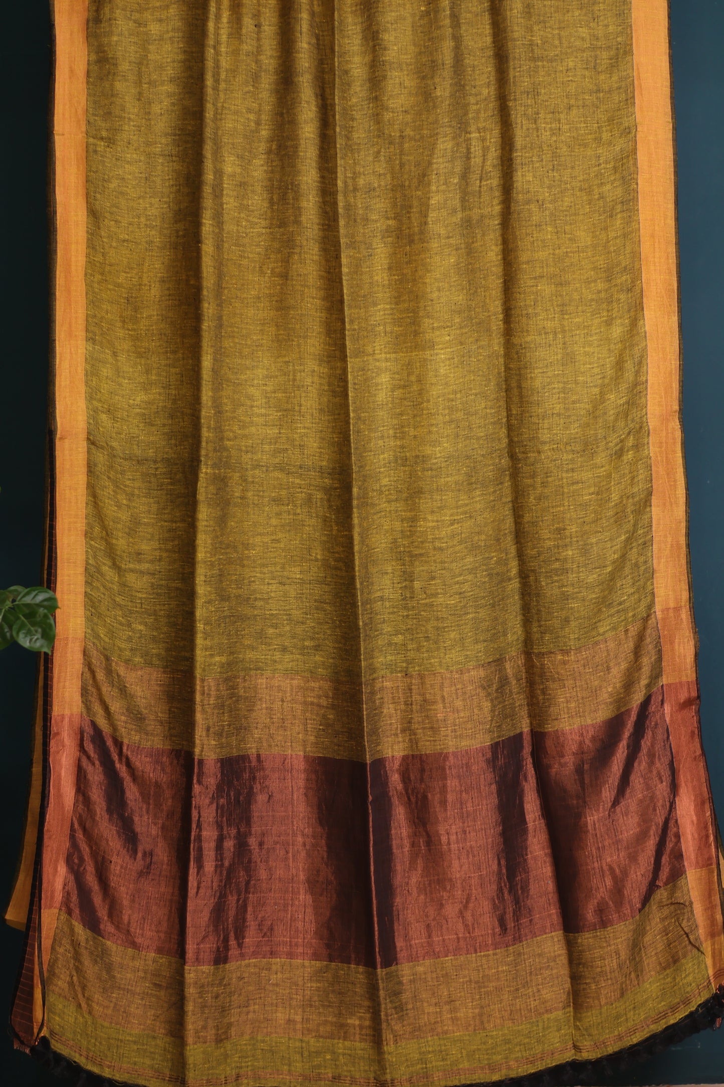 Green Pure Handwoven Linen Saree