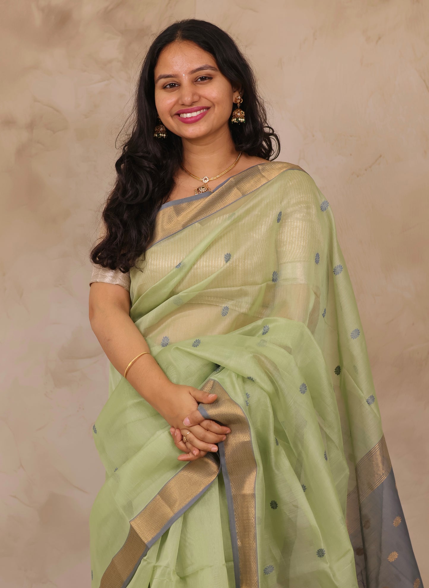 Pista Green Handloom Maheswari Silk Cotton Sarees | Looms & Tassels
