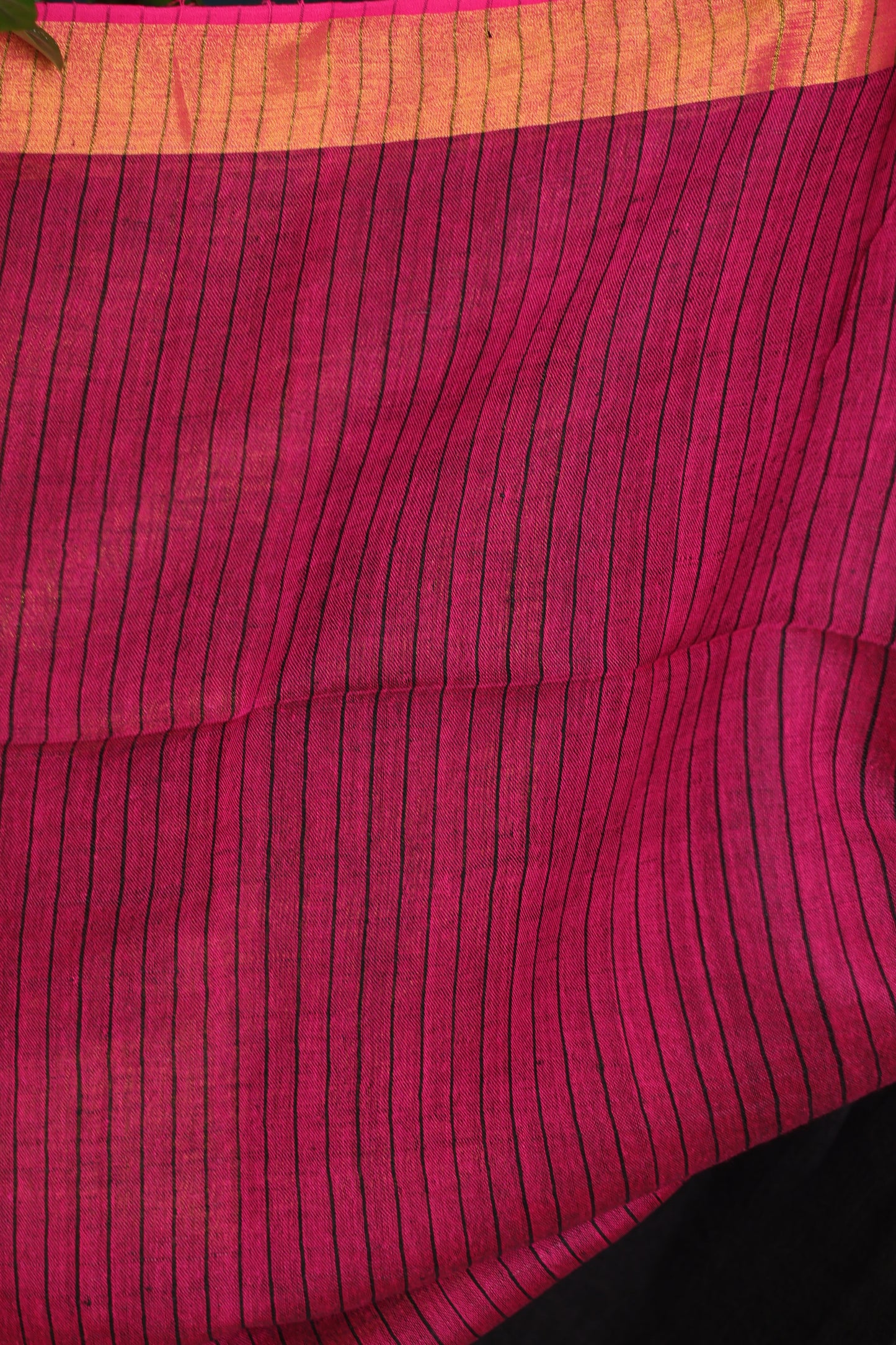 Pure Handwoven Linen Saree