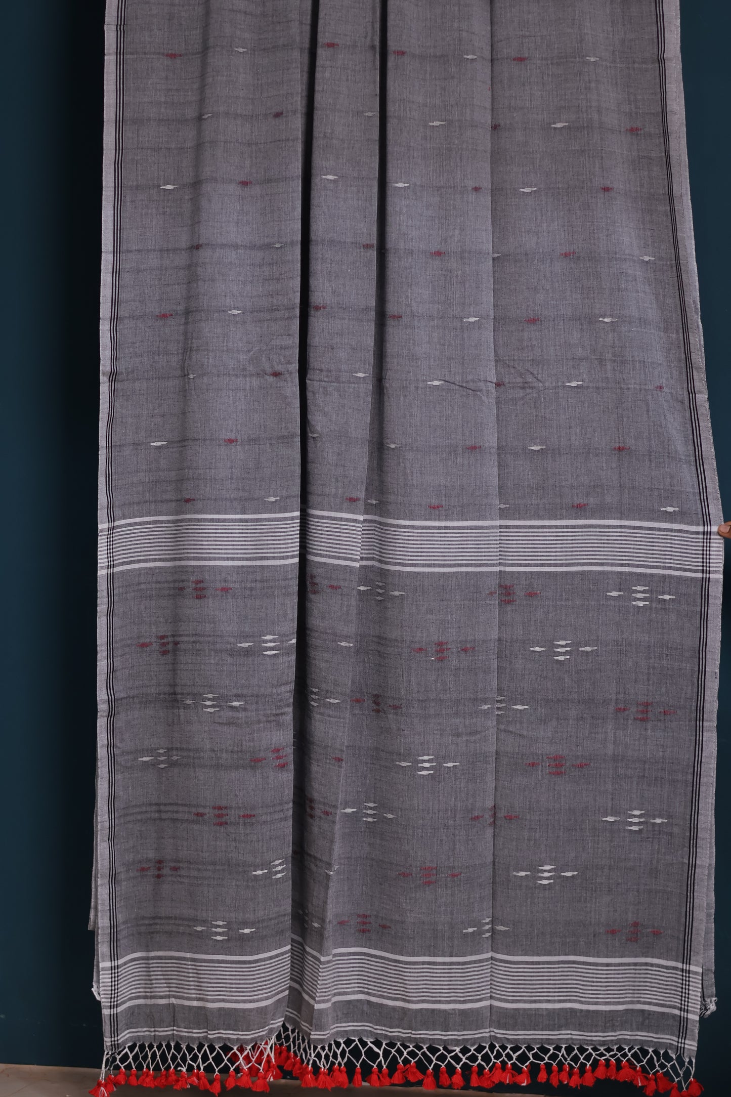 Grey Pure Handwoven Malai Cotton Saree with Butta Weaving