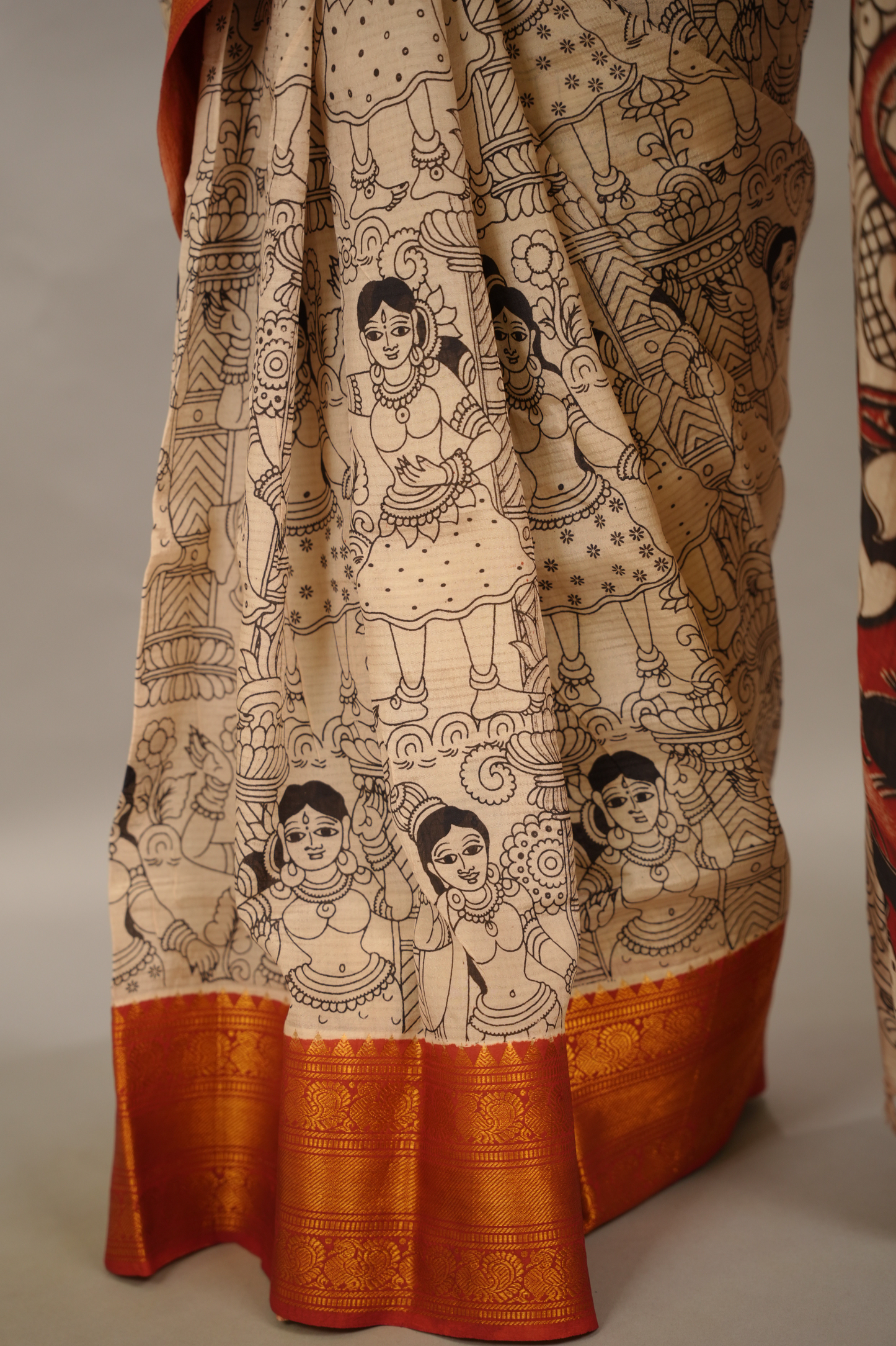 Cream Outline Kanchi border Kalamkari Chennur Silk Saree | Looms & Tassels