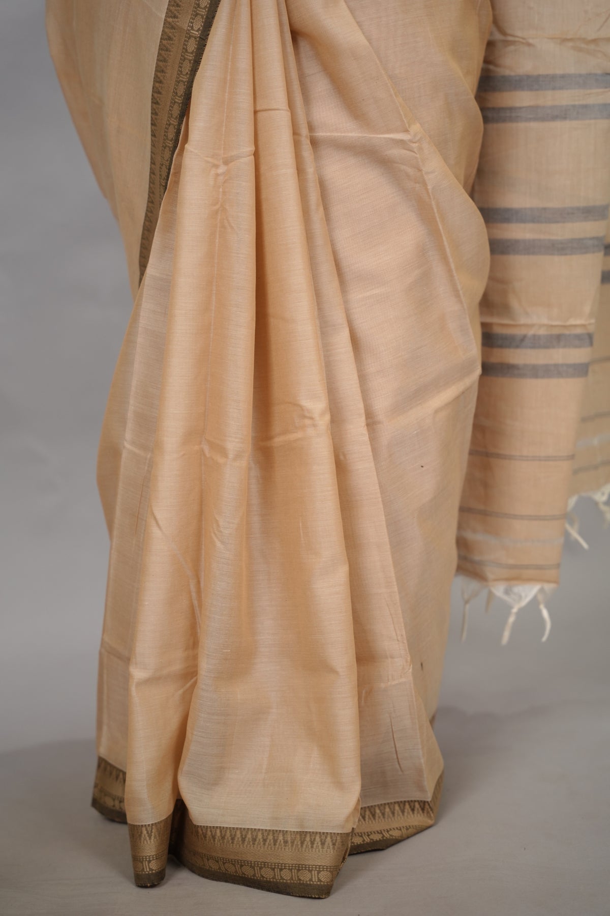 Sand Beige Narayanpet Cotton Saree | Looms & Tassels