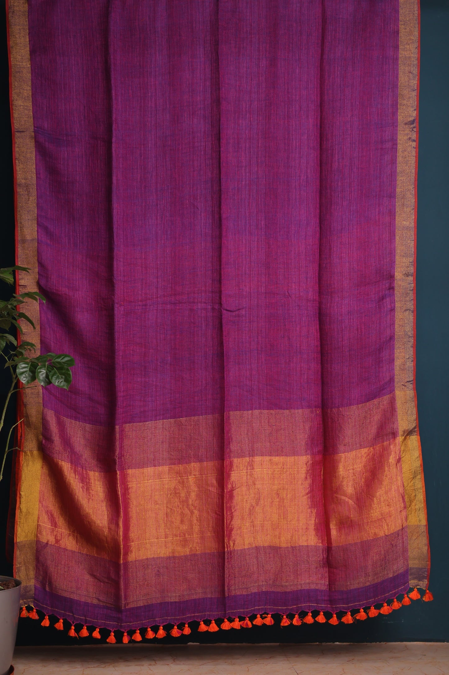 Pure Handwoven Linen Saree