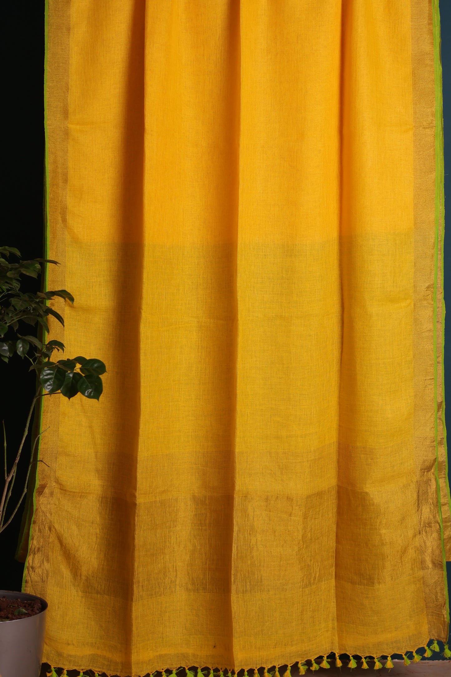 Pure Handwoven Linen Saree