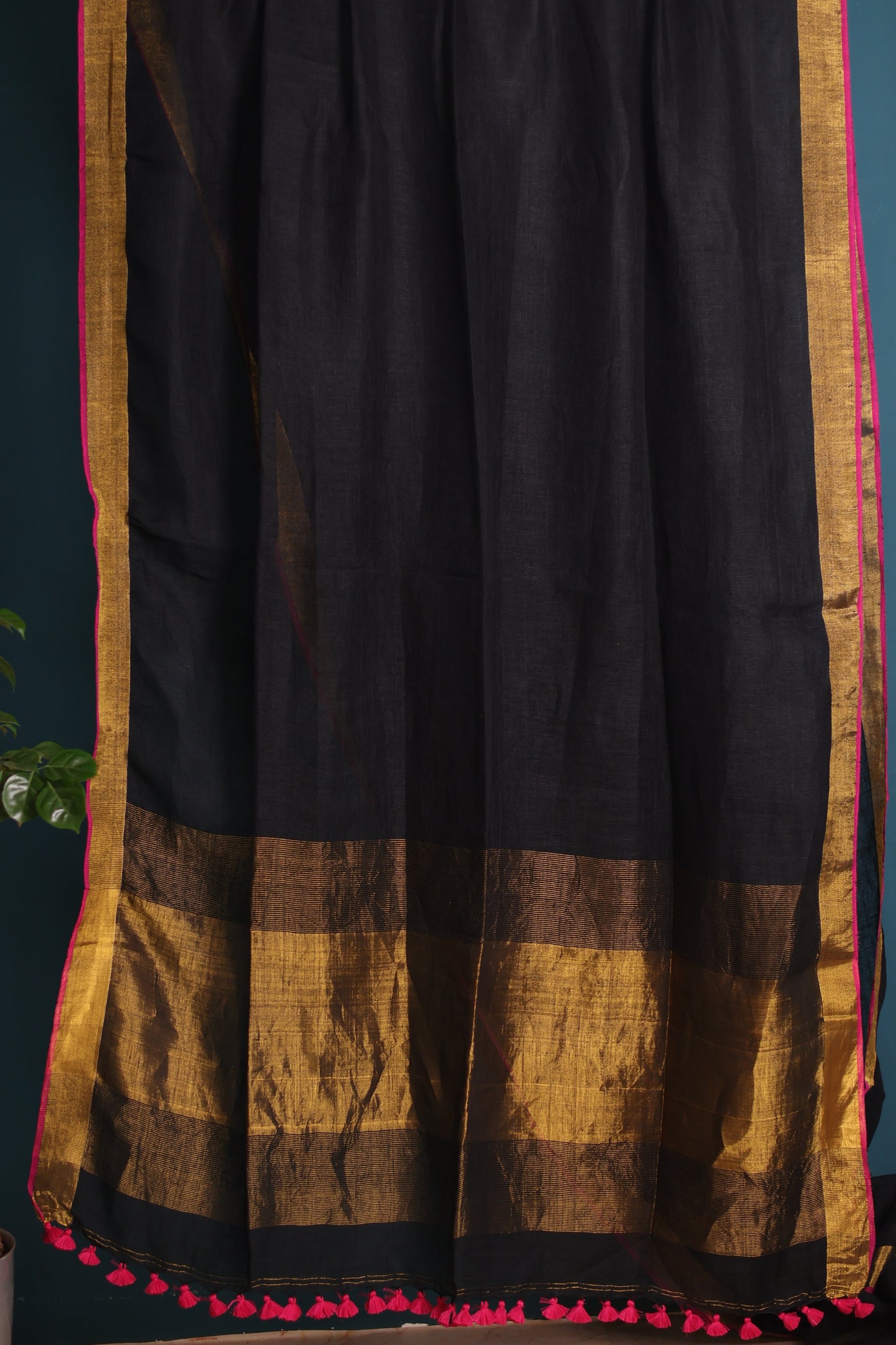 Pure Handwoven Linen Saree