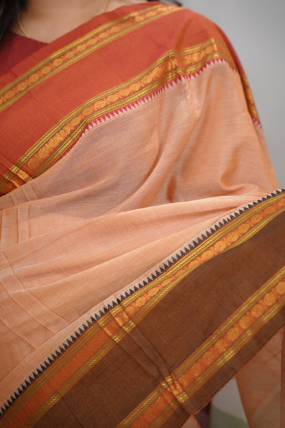 Peach Narayanpet Cotton Saree With Ganga And Jamuna Border | Looms & Tassels