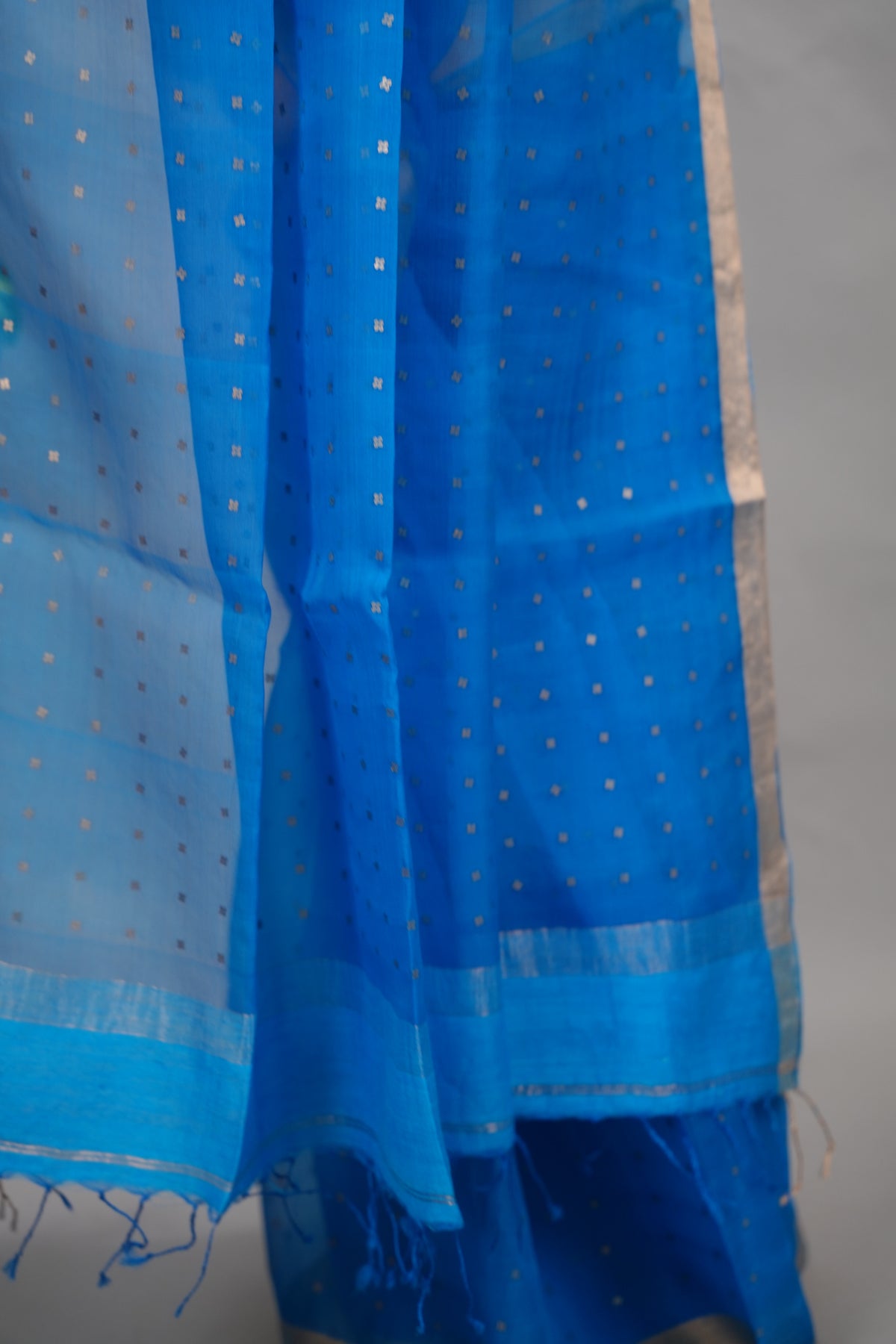 Blue Handwoven Muslin Silk Saree With Sequence Work | Looms & Tassels
