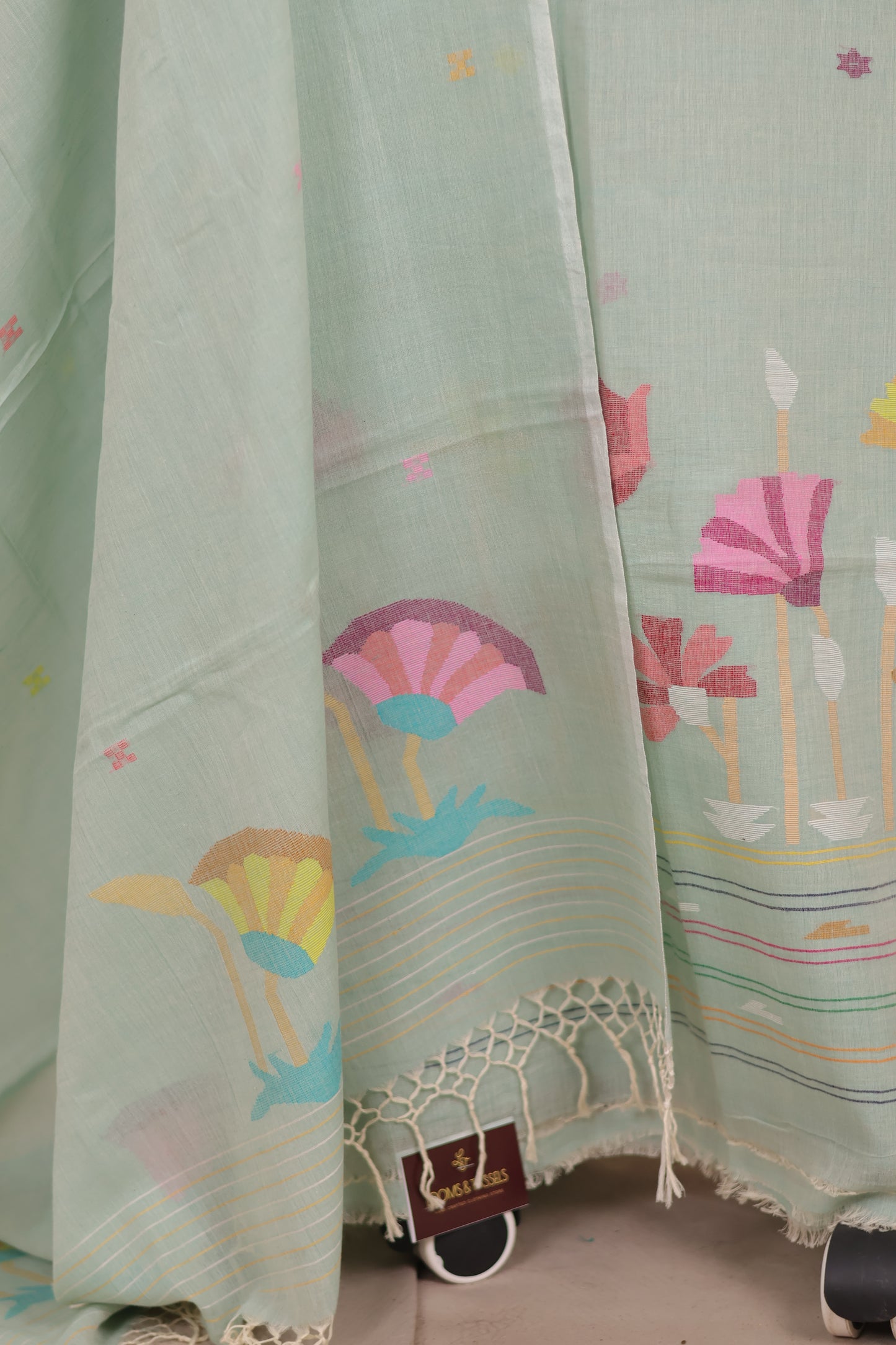 Pastel Green Handwoven Jamdhani weaving pure Malai cotton 2 piece suit sets | Looms & Tassels