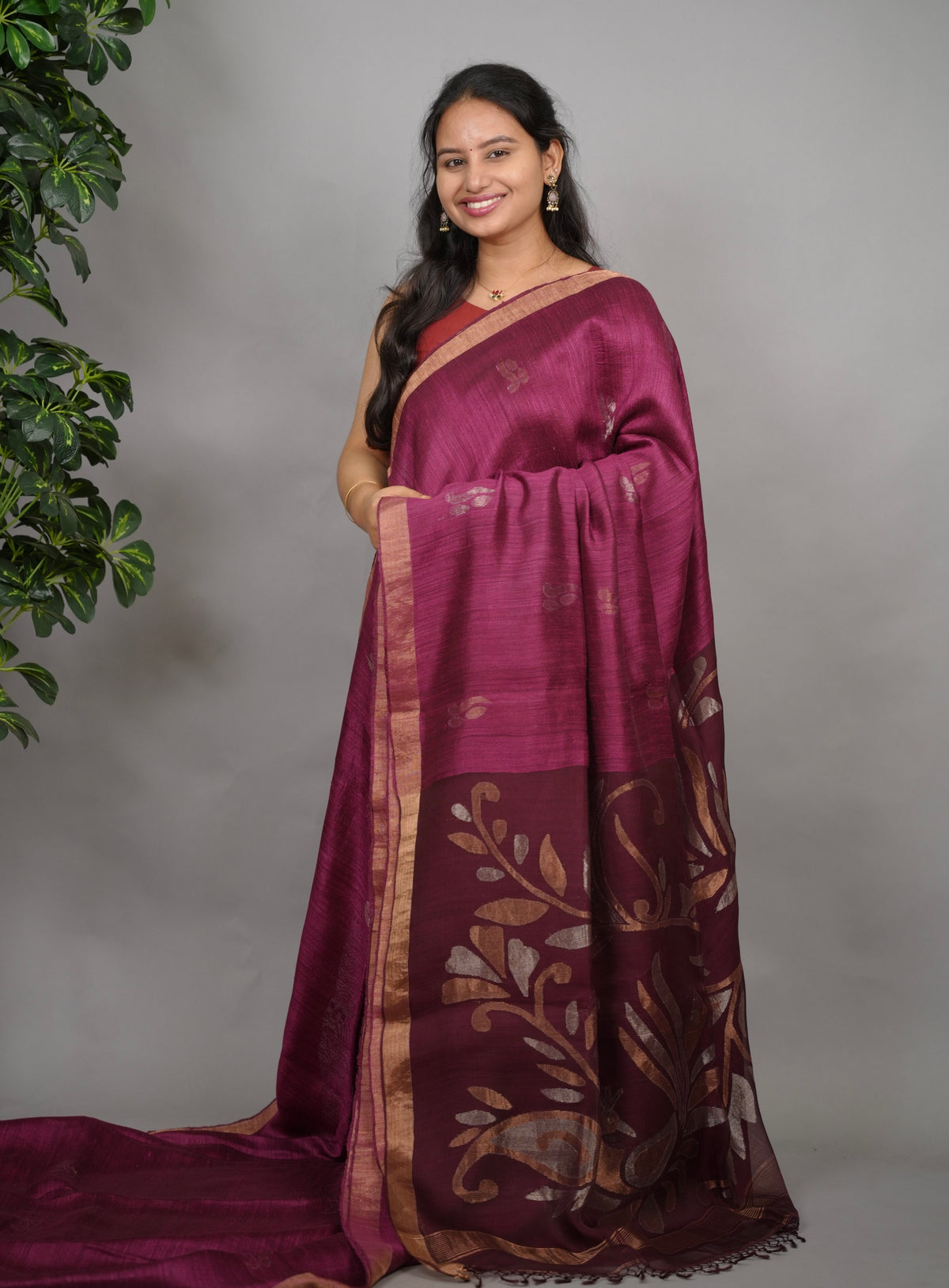 Magenta Handloom Jamdhani Pure Matka Silk Saree with Muslin Silk Pallu