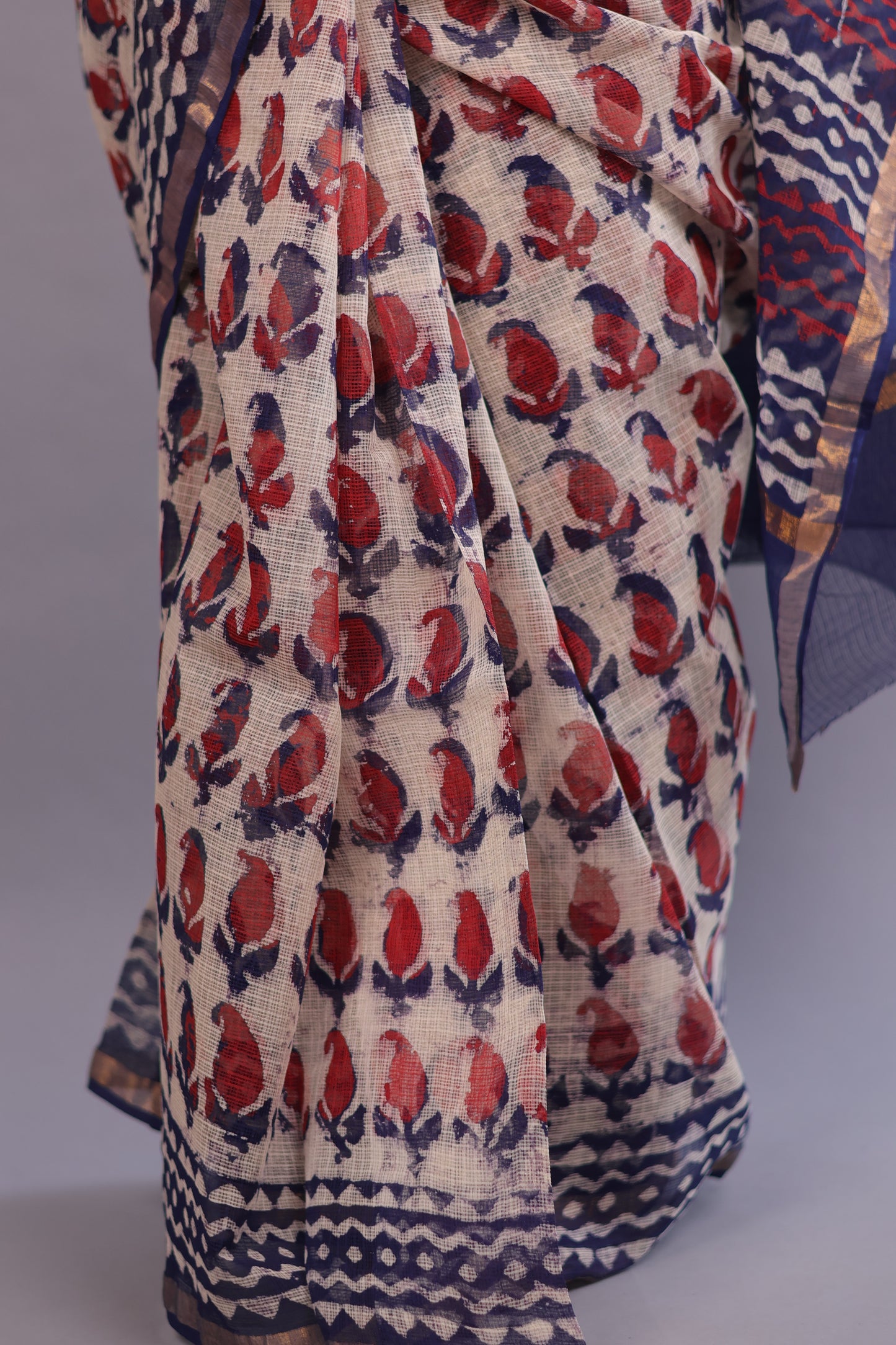 Pure Kota Doria Saree with Bagru Handblock Prints – Maroon & Blue | Looms&Tassels
