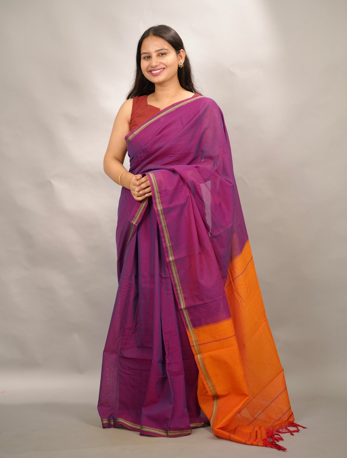 Magenta Narayanpet Cotton Saree | Looms & Tassels