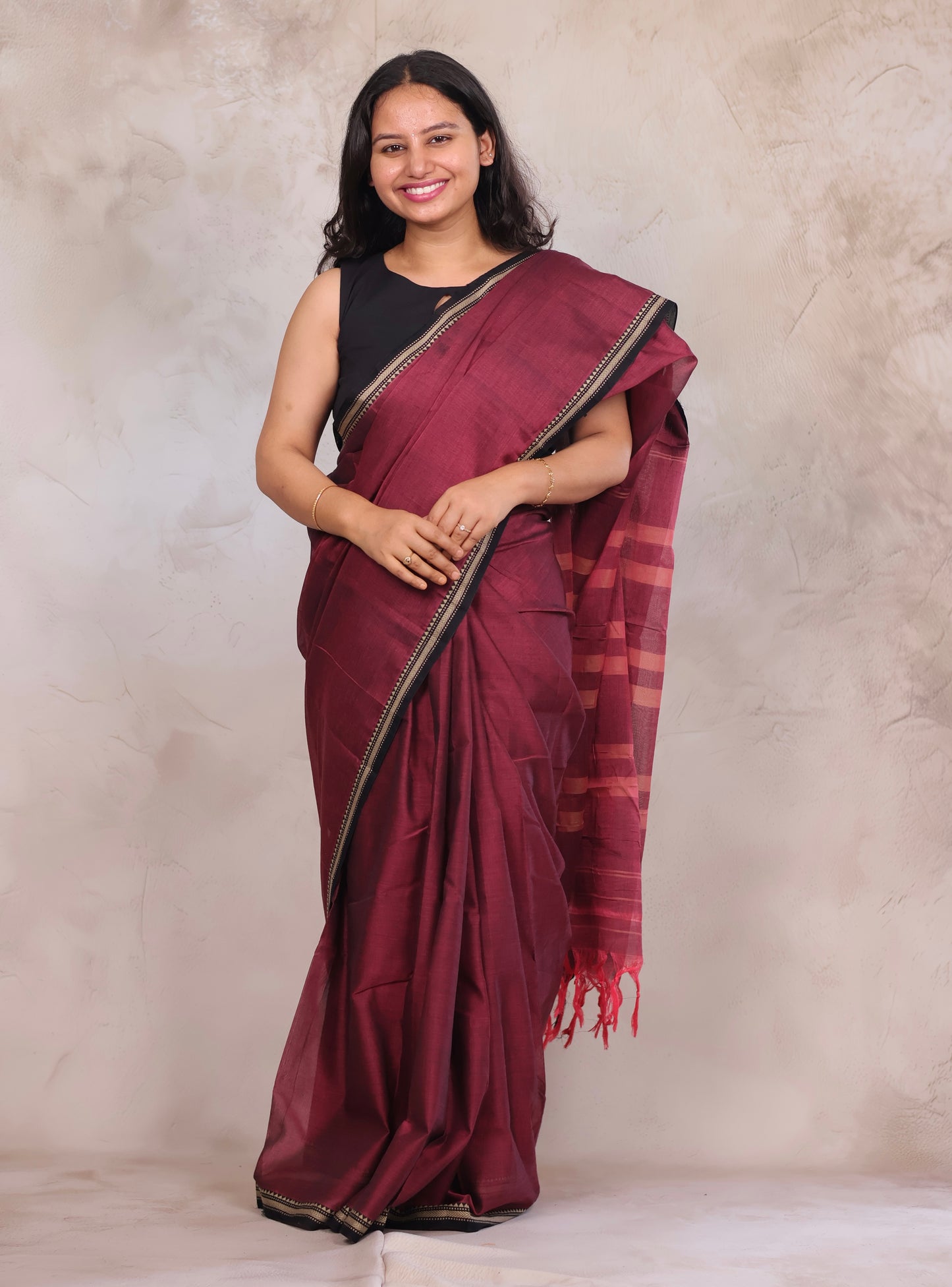 Dual shade Narayanpet Cotton Saree with Ikkat Blouse Piece | Looms & Tassels