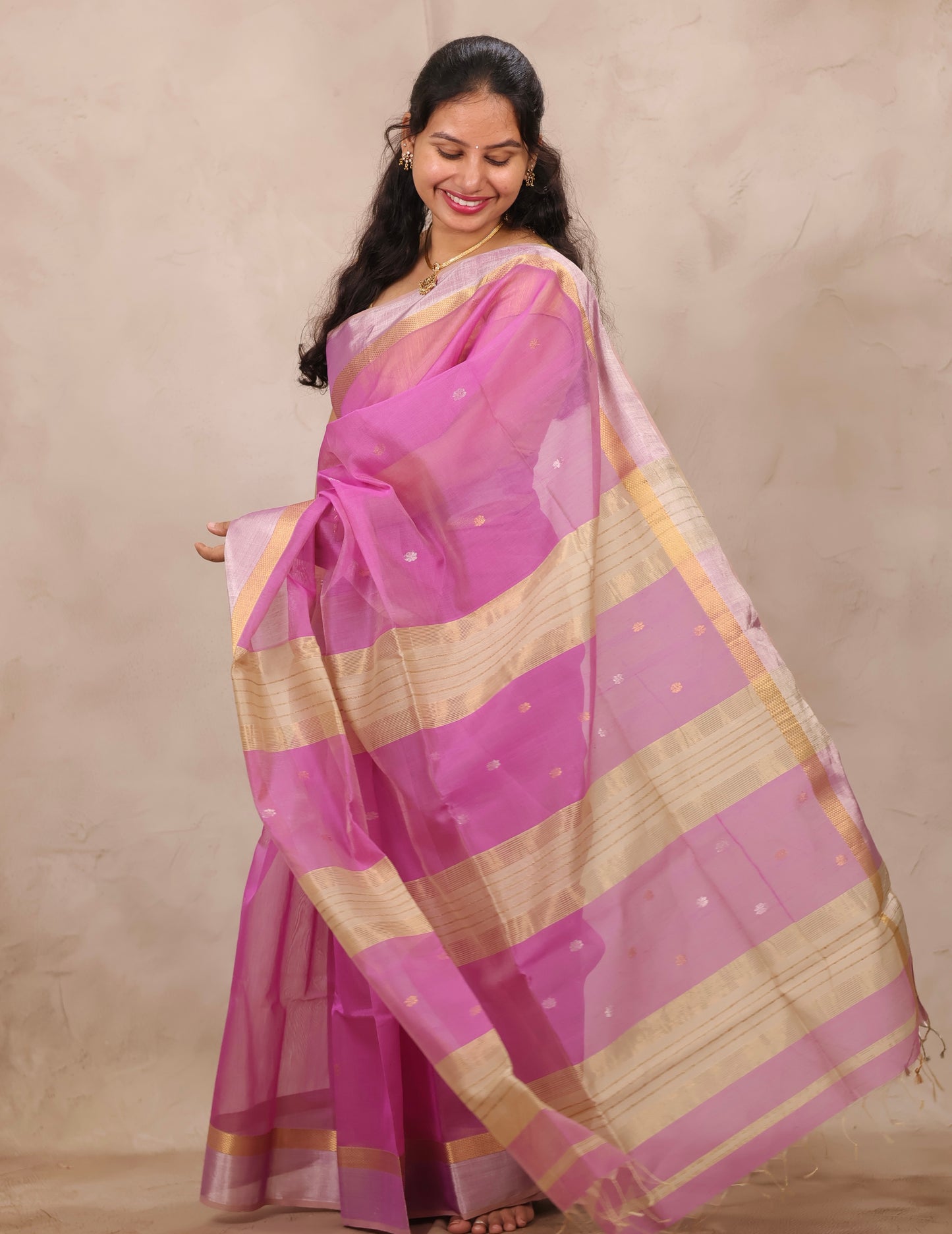 Pink Handloom Maheswari Silk Cotton Sarees | Looms & Tassels