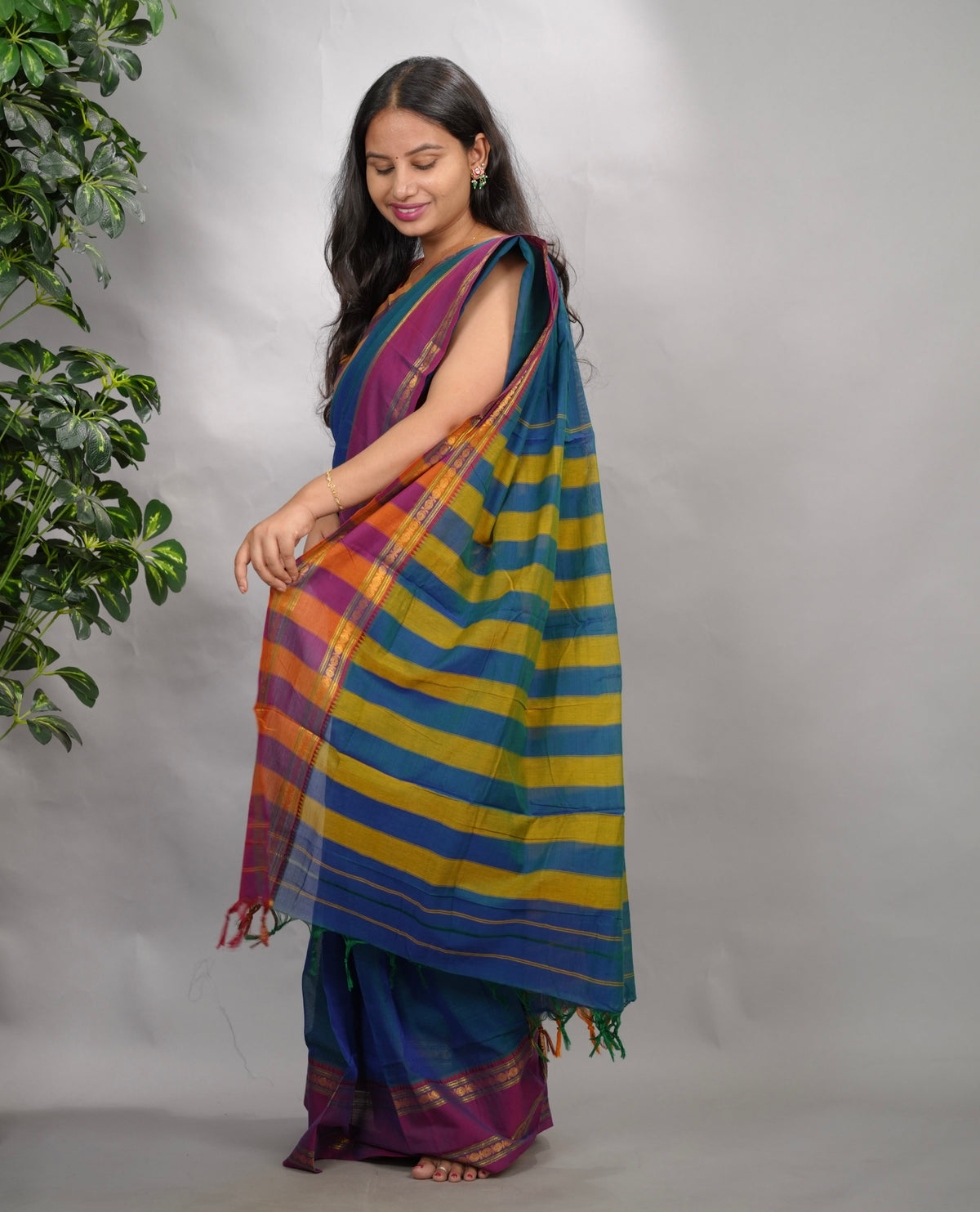 Peacock Blue Narayanpet Cotton Saree With Ganga And Jamuna Border | Looms & Tassels