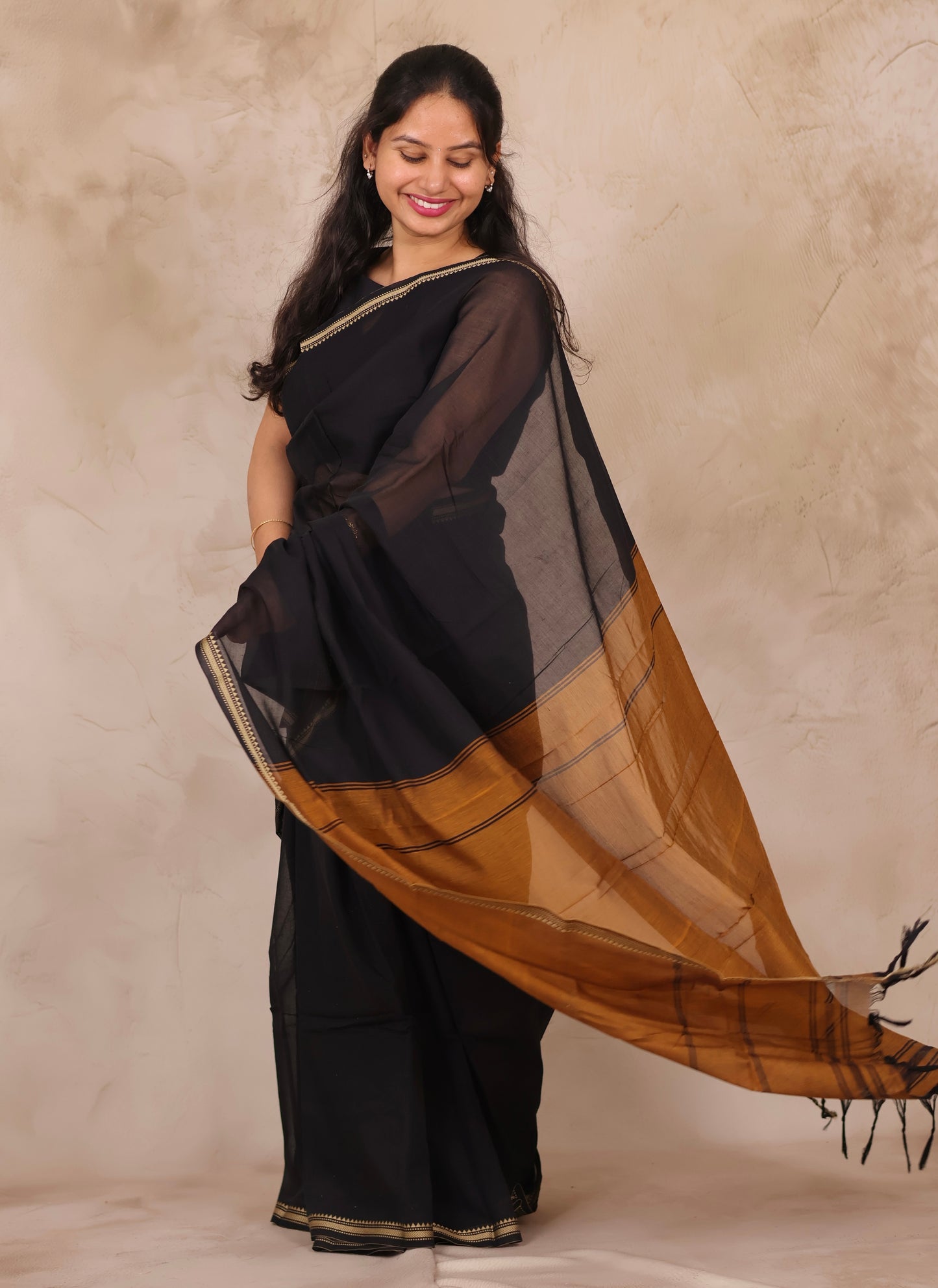 Black Narayanpet Cotton Saree | Looms & Tassels