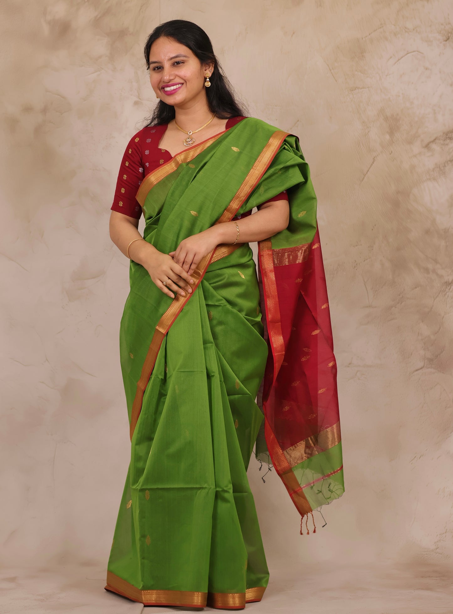 Green & Red Handloom Maheswari Silk Cotton Sarees | Looms & Tassels