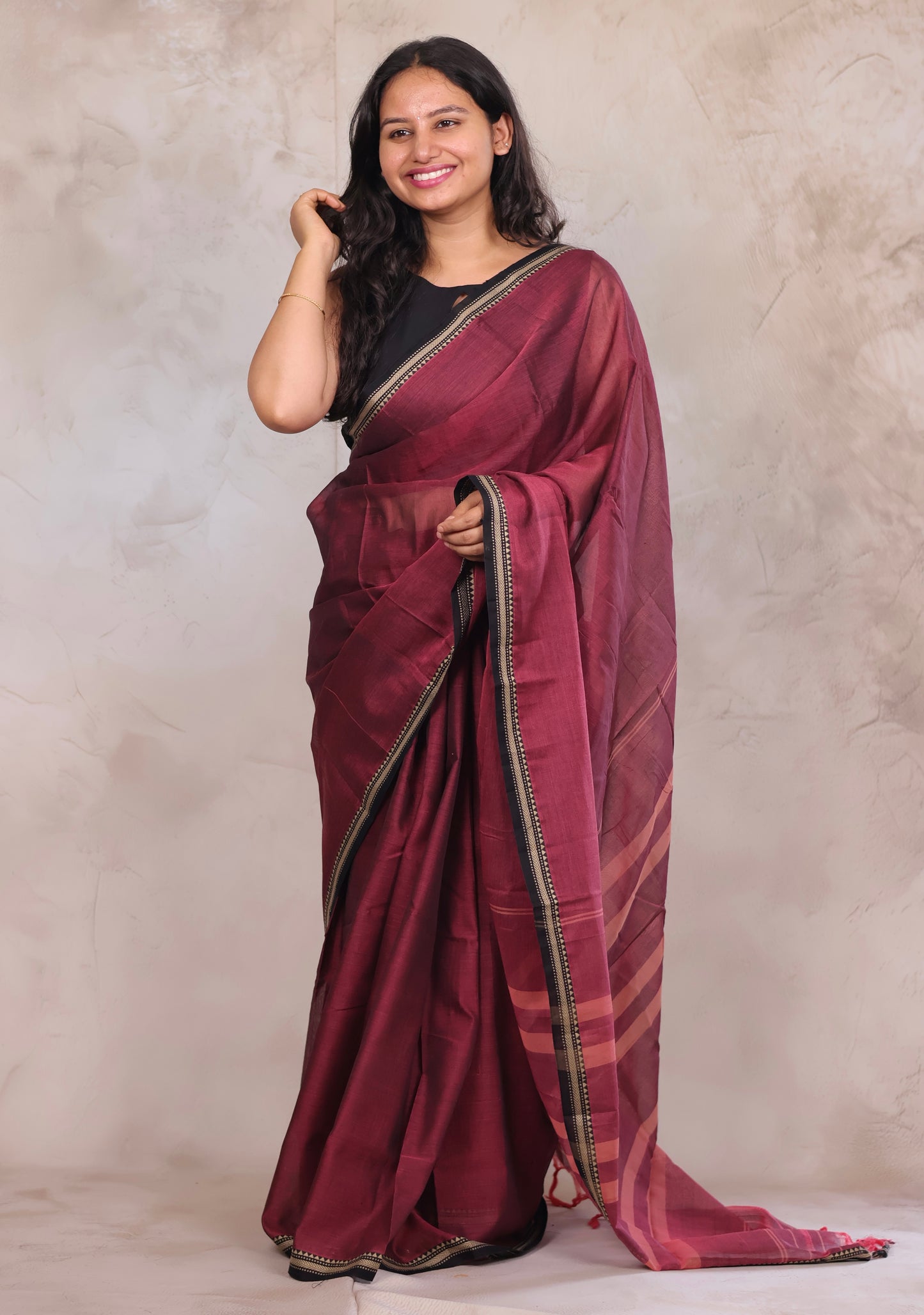 Dual shade Narayanpet Cotton Saree with Ikkat Blouse Piece | Looms & Tassels