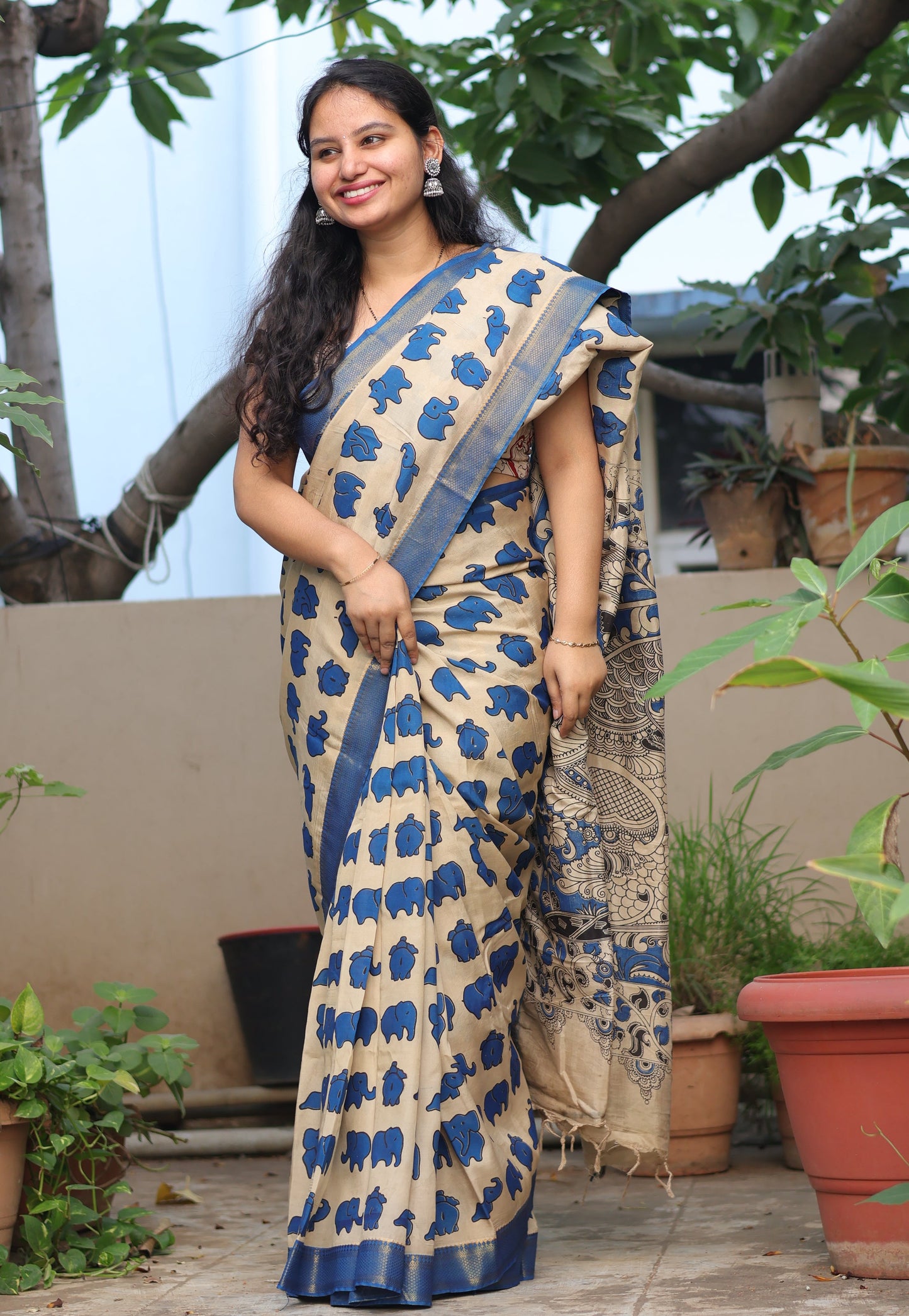 Cream & Blue Elephant Kalamkari Silk Handcrafted Nizam Border Saree