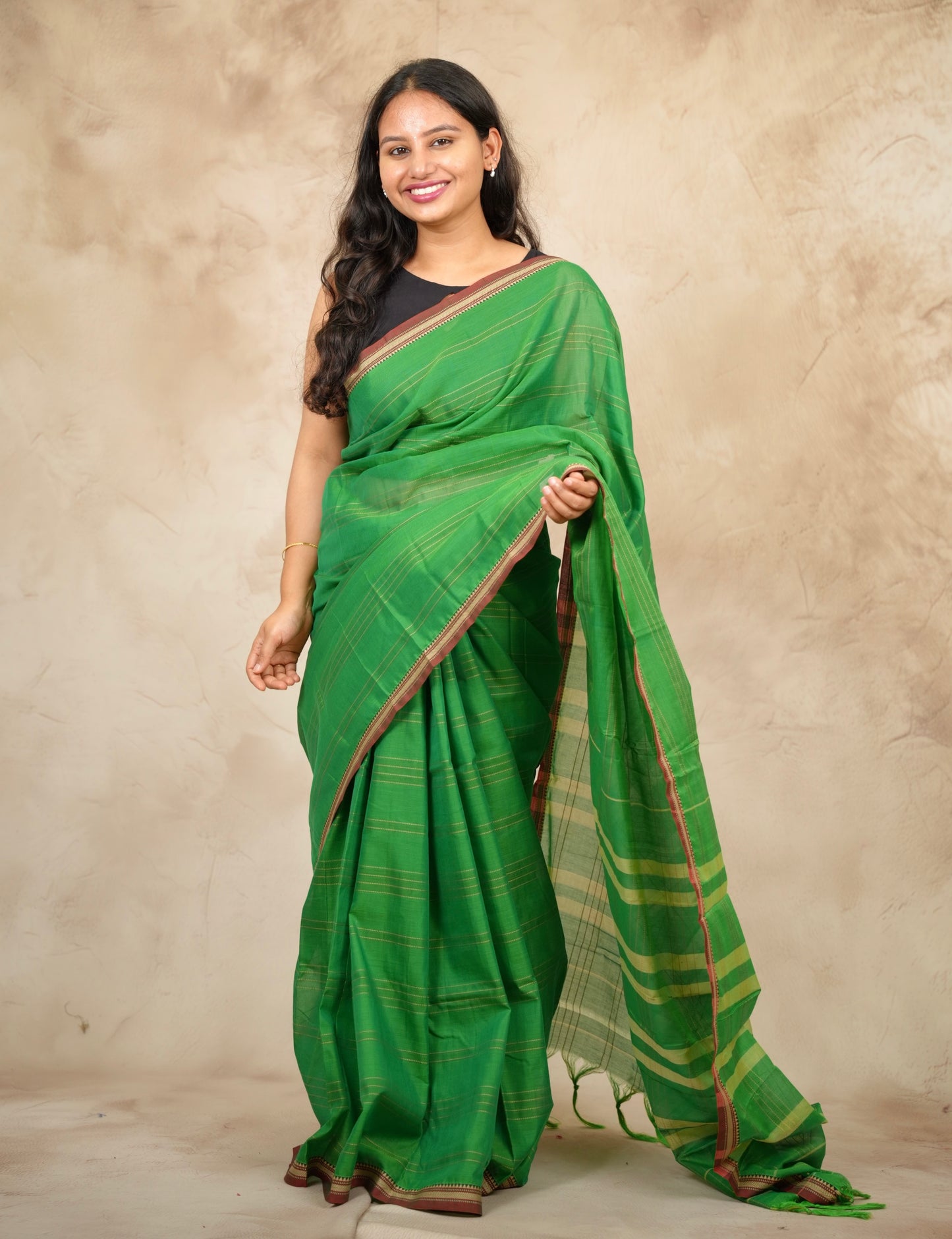 Parrot Green Narayanpet Cotton Saree lines weaving | Looms & Tassels