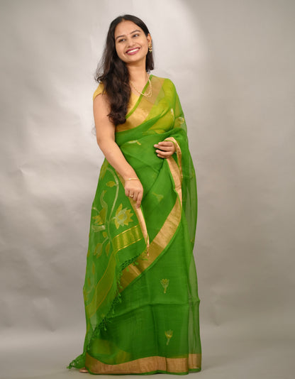 Paret Green Handloom Muslin Silk Saree With jamdhani weaving | Looms & Tassels