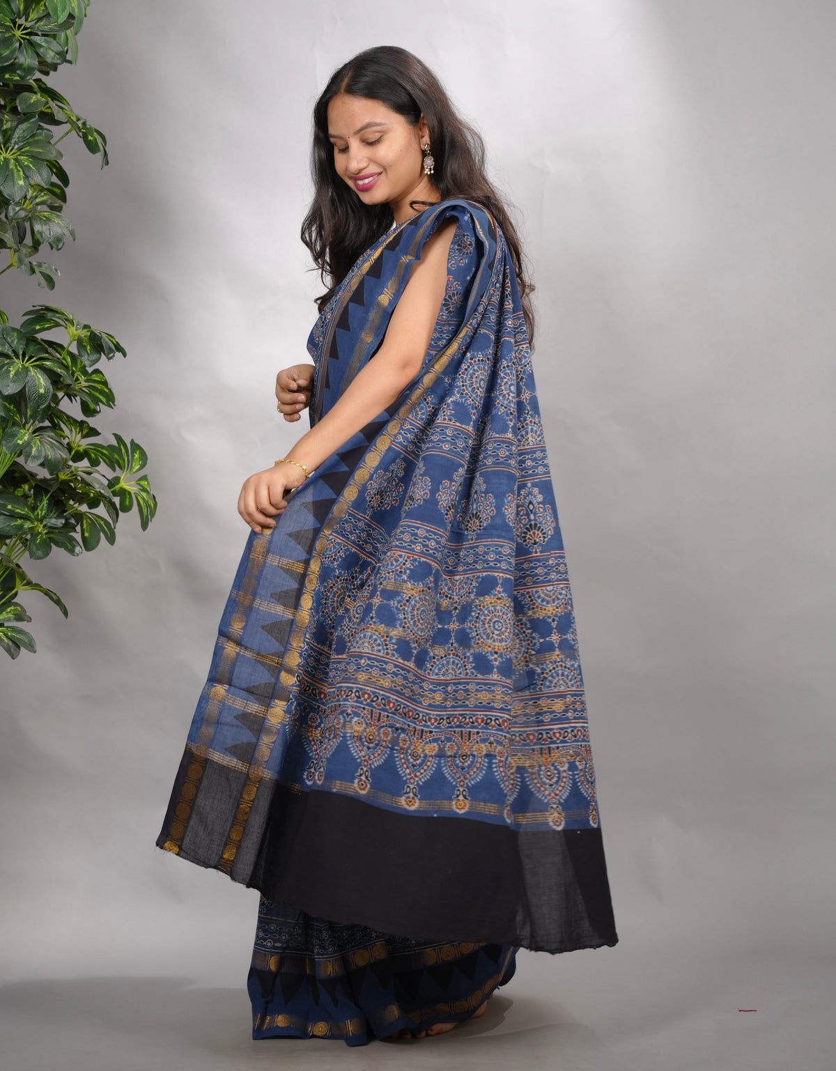 Indigo Ajrakh Hand Block Printed Sungudi Cotton Saree | Looms & Tassels