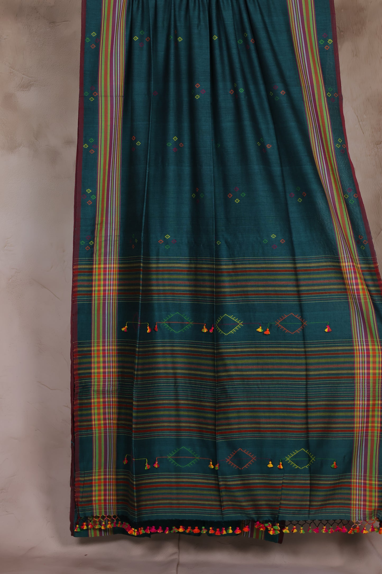 Emerald Green Bhujodi weaving Malai Cotton Saree | Looms & Tassels