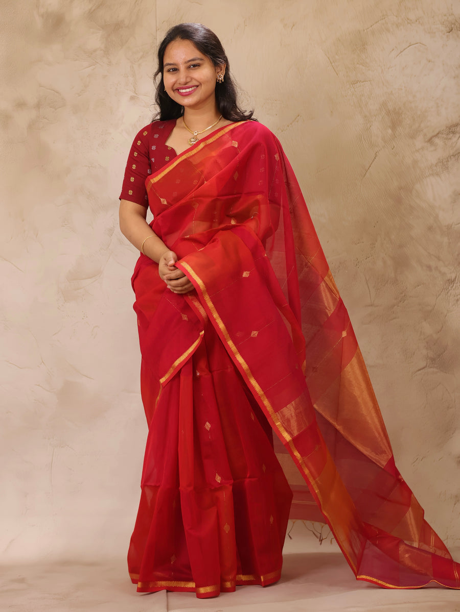 Red Dual Tone Handloom Maheswari Silk Cotton Sarees | Looms & Tassels