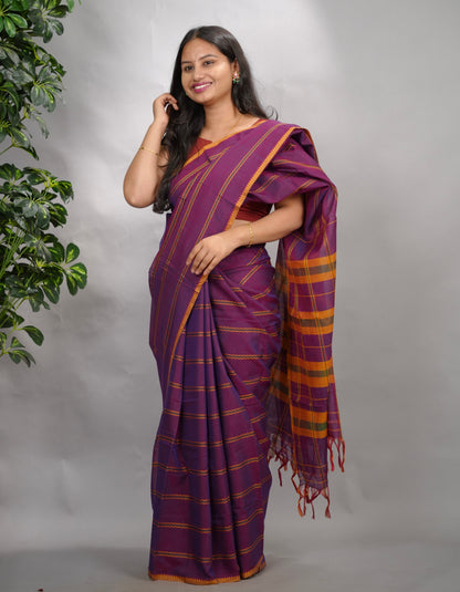 Magenta Narayanpet Cotton Saree | Looms & Tassels