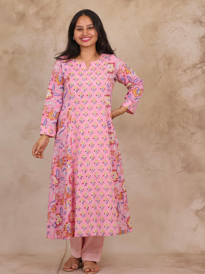 Pink Pure Mul Cotton Kali Kurta Set (Set of 2) | Looms & Tassels