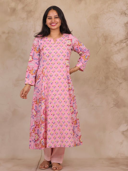 Pink Pure Mul Cotton Kali Kurta Set (Set of 2) | Looms & Tassels