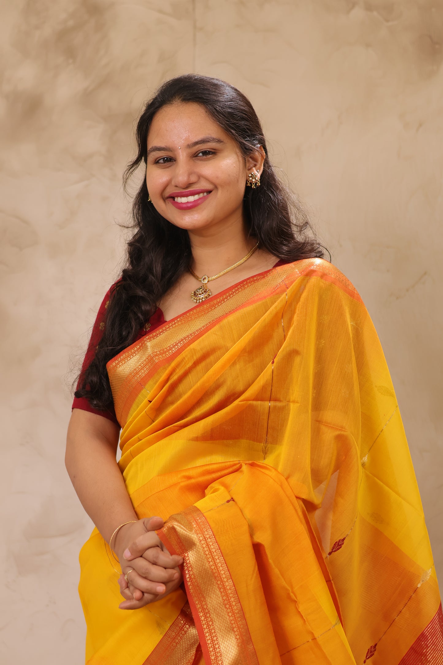 Yellow Dual Tone Handloom Maheswari Silk Cotton Sarees | Looms & Tassels