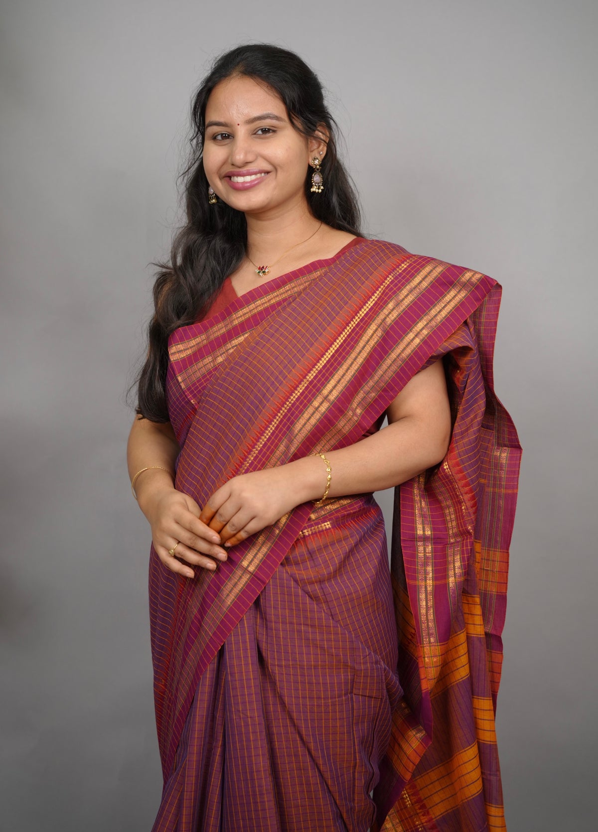 Dual Tone Checks Narayanpet Cotton Saree with Traditional contrast Border | Looms & Tassels