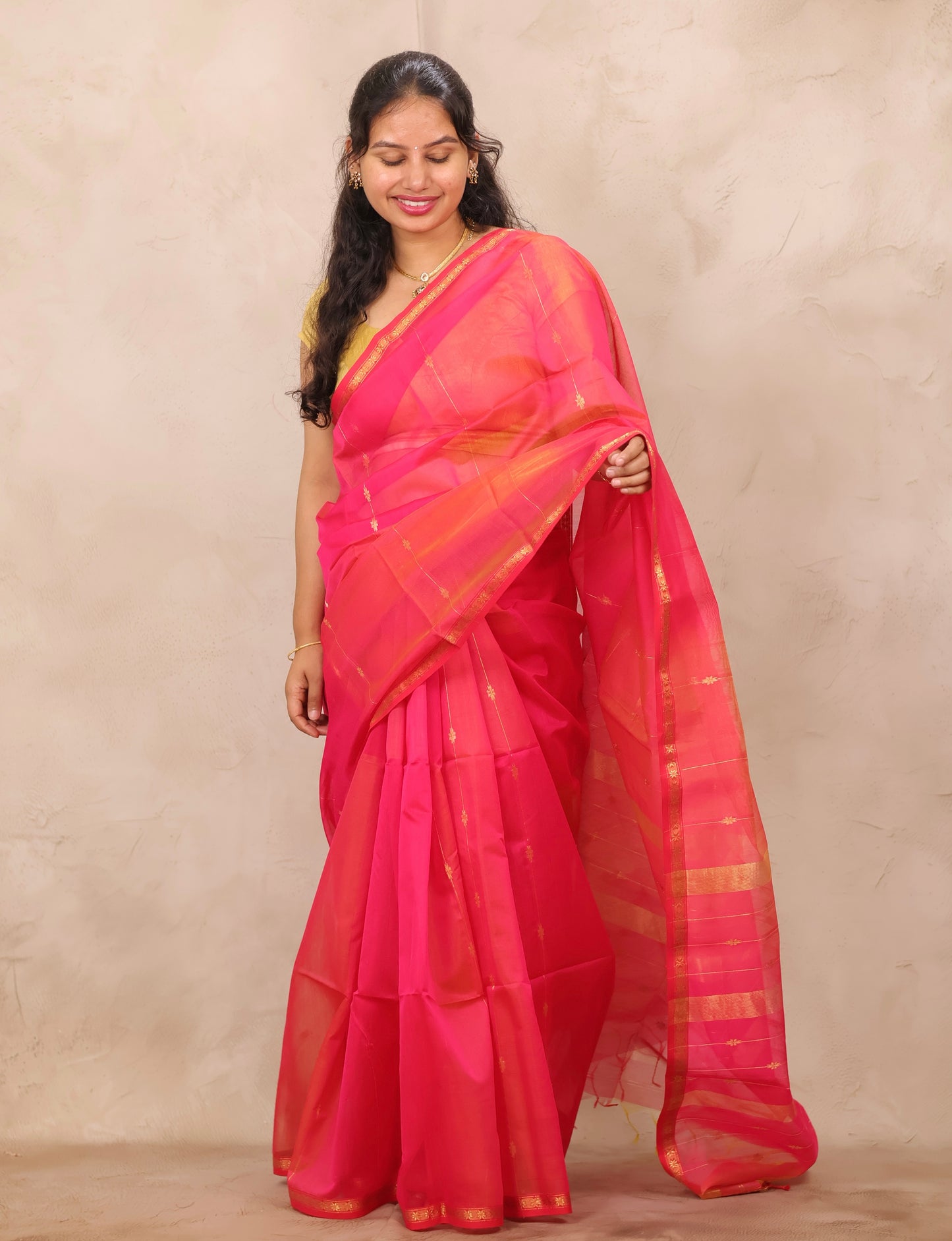 Dual Tone Handloom Maheswari Silk Cotton Sarees | Looms & Tassels
