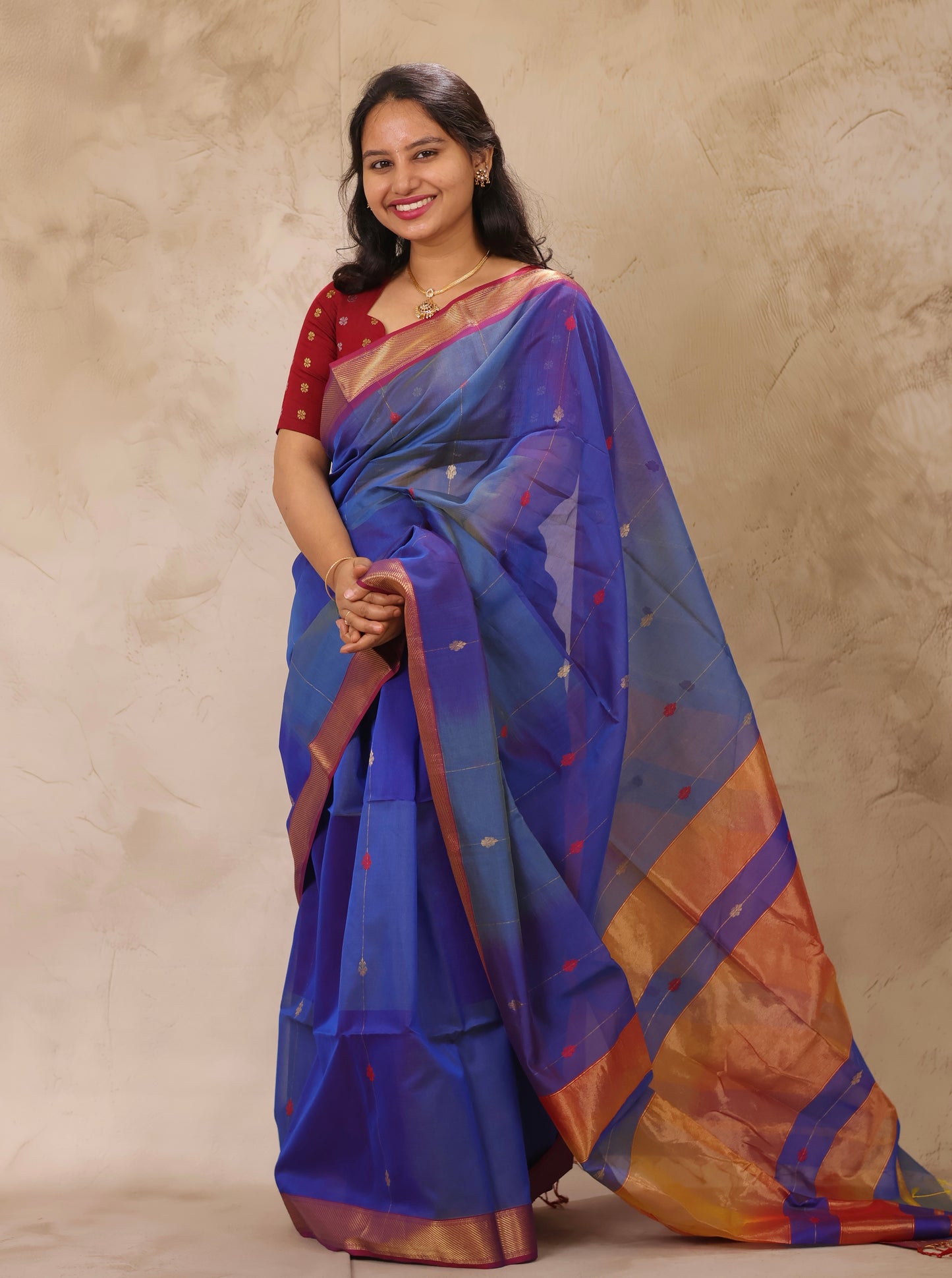 Blue Dual Tone Handloom Maheswari Silk Cotton Sarees | Looms & Tassels