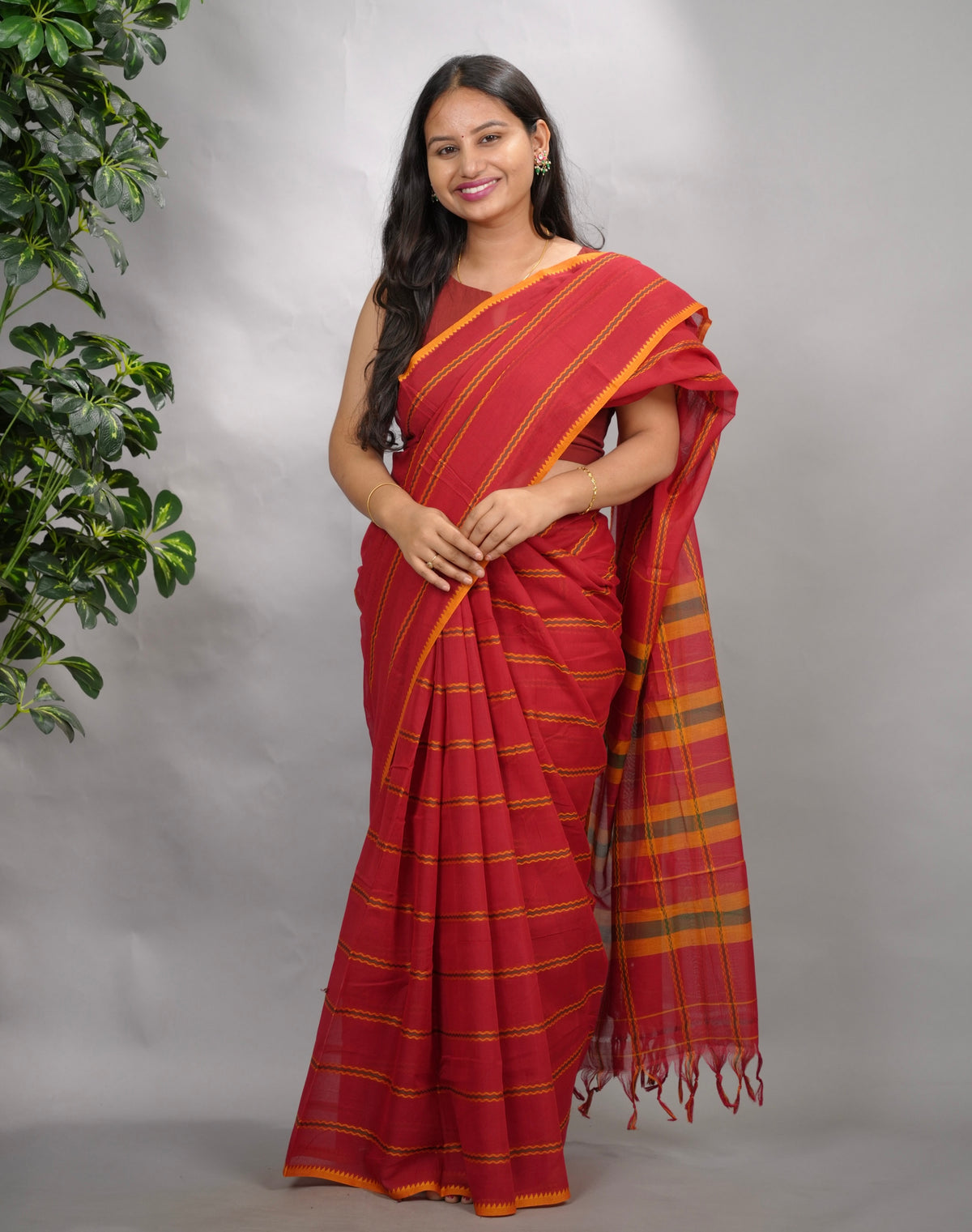 Red Narayanpet Cotton Saree | Looms & Tassels