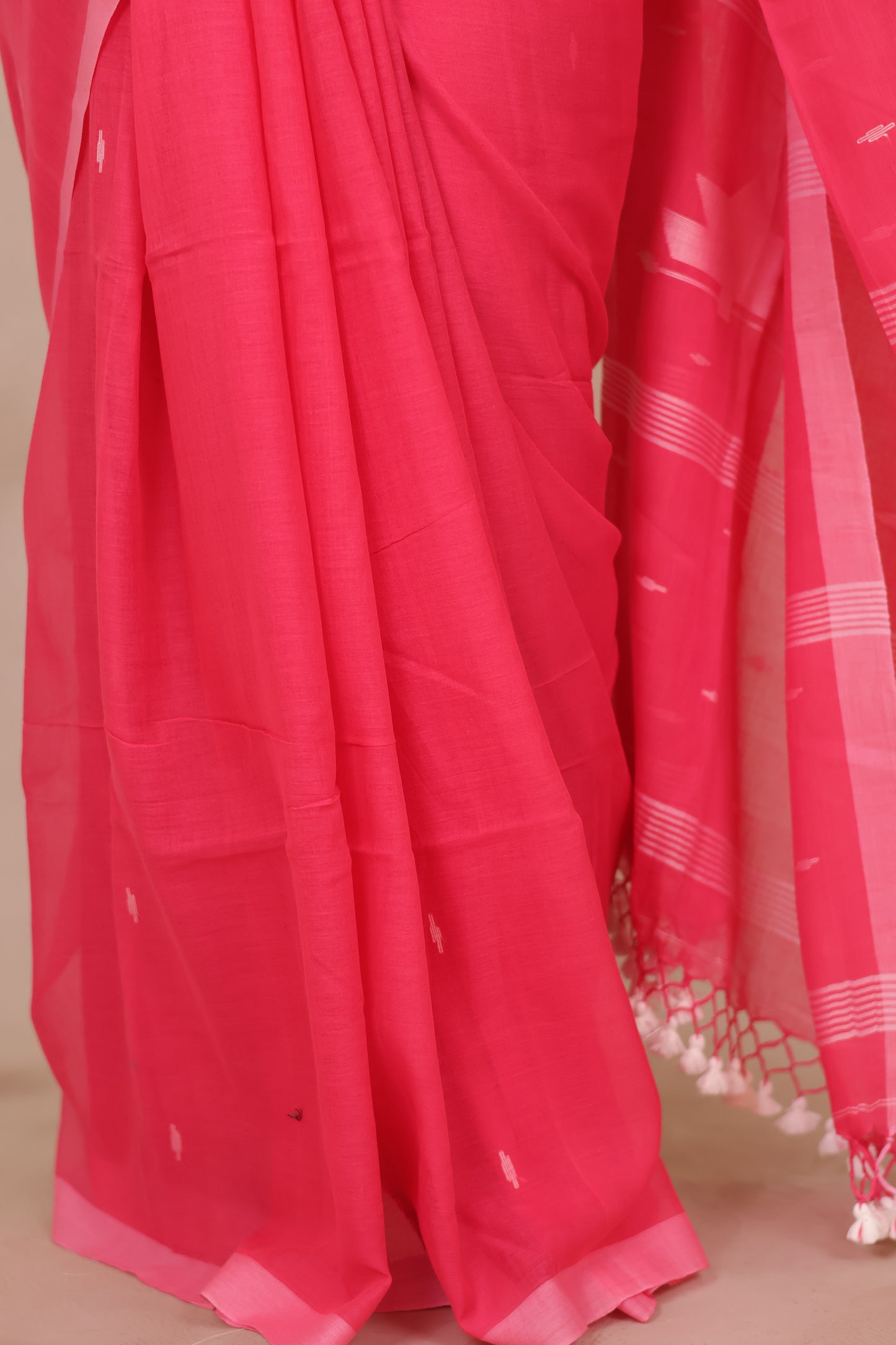 Pink Handwoven Malai Cotton Saree| Looms & Tassels