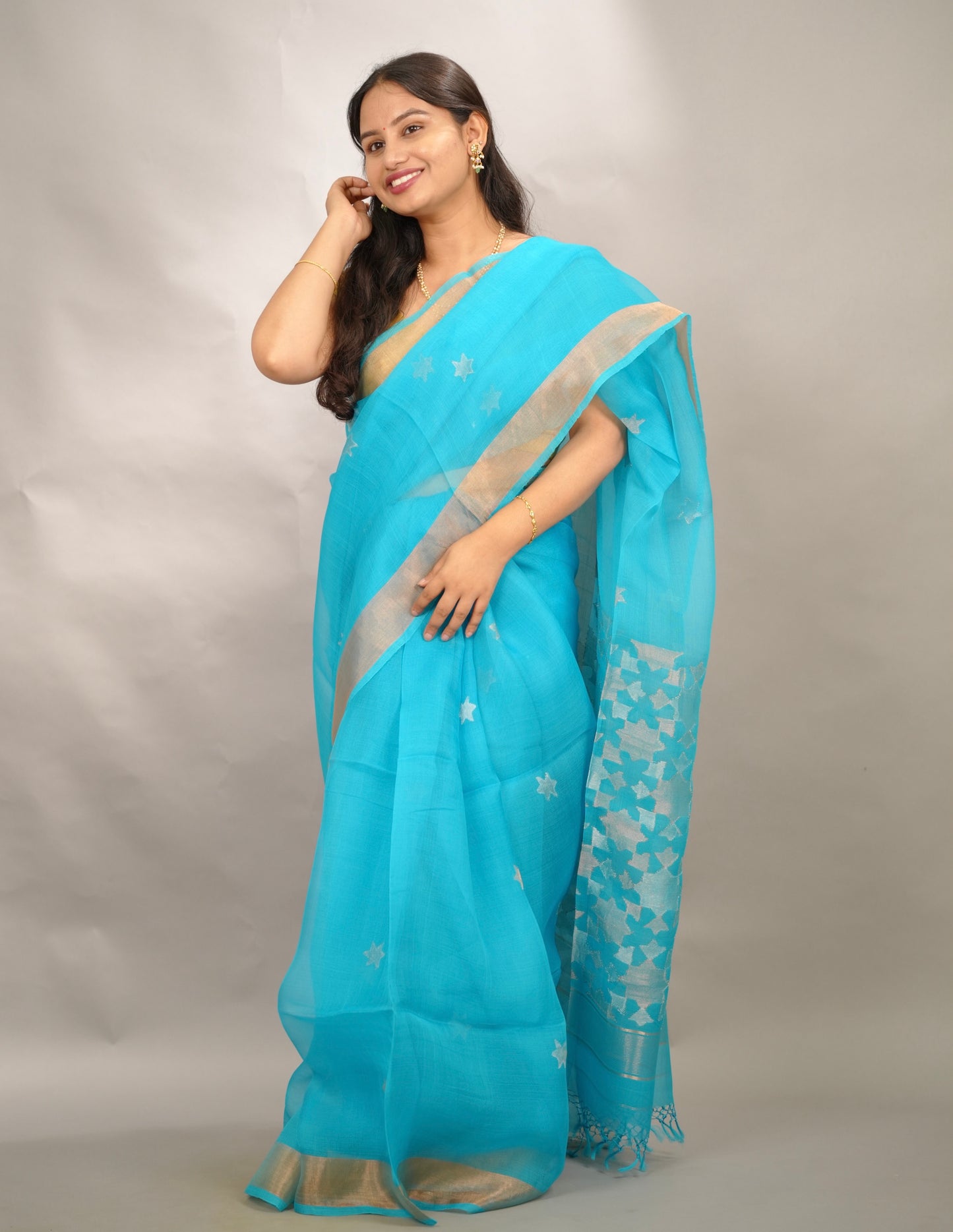 Sky Blue Handloom Muslin Silk Saree With jamdhani weaving | Looms & Tassels