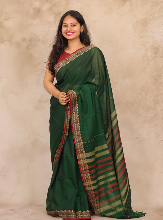 Green Narayanpet Cotton Saree | Looms & Tassels